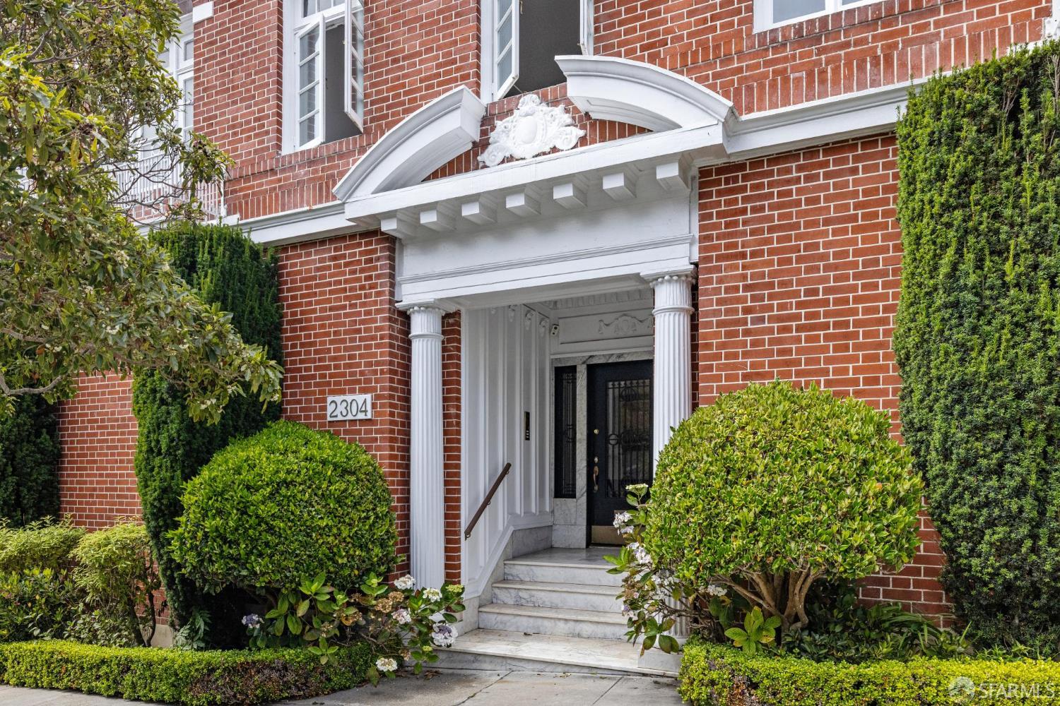 2304 Washington Street # 100