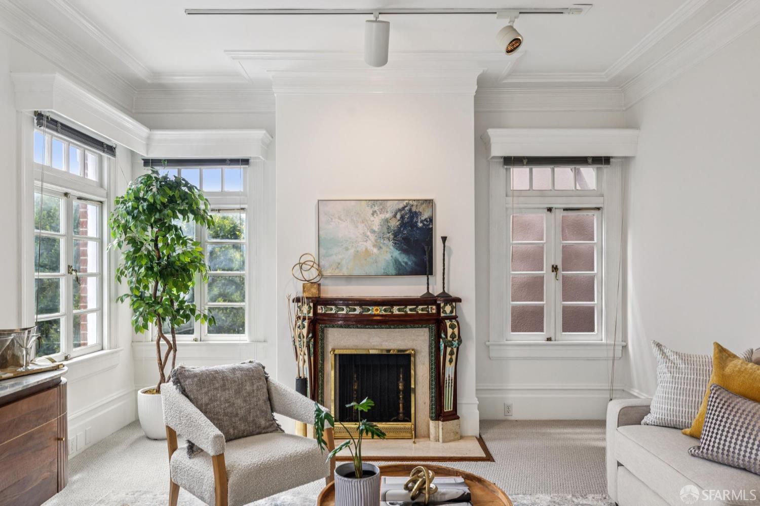 2304 Washington Street # 100