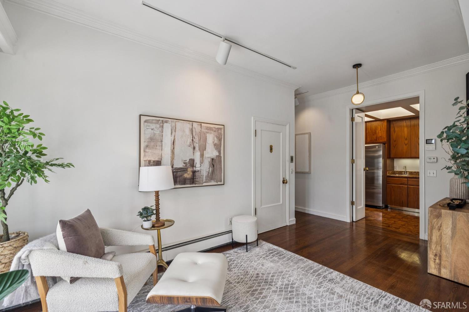 2304 Washington Street # 100