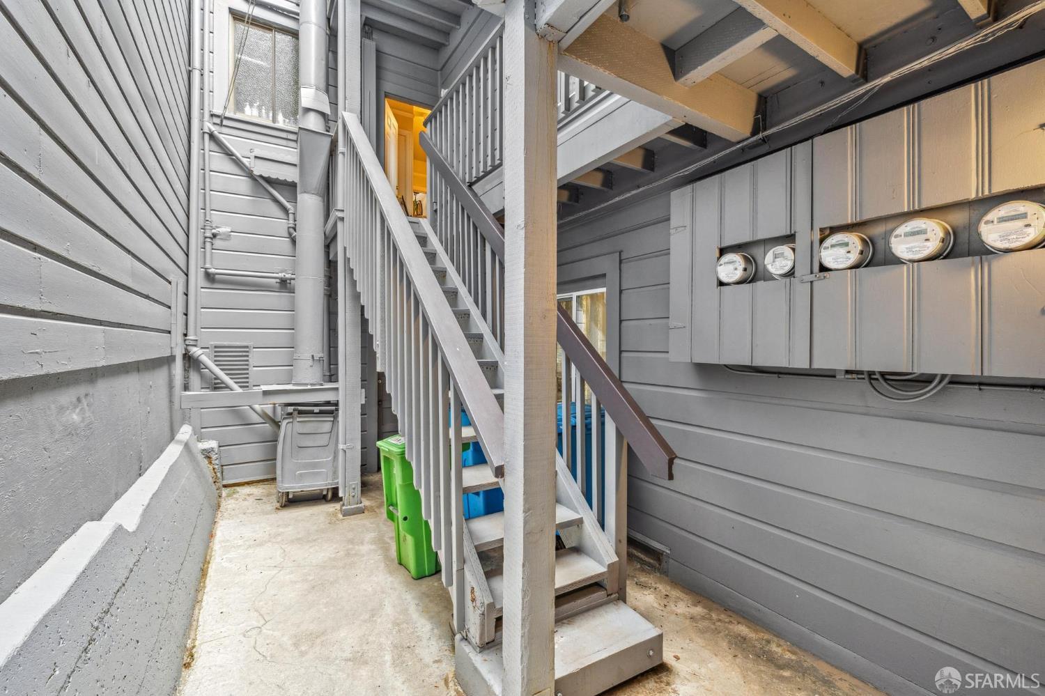 265 Rivoli Street