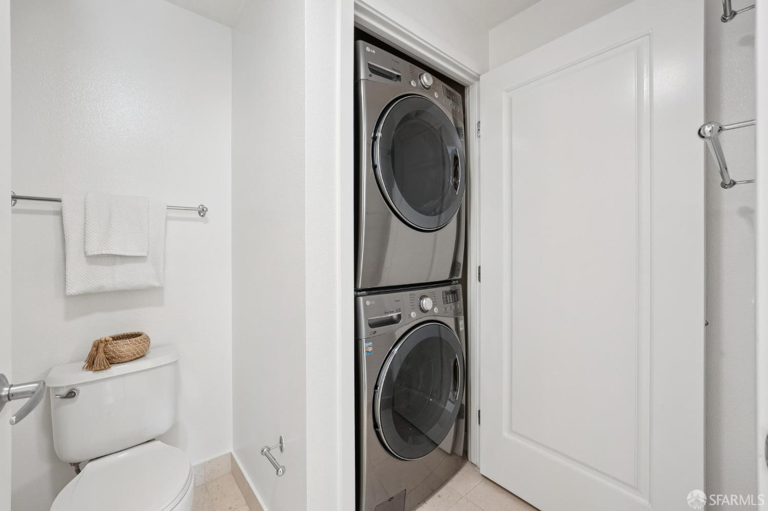 88 King Street # 616