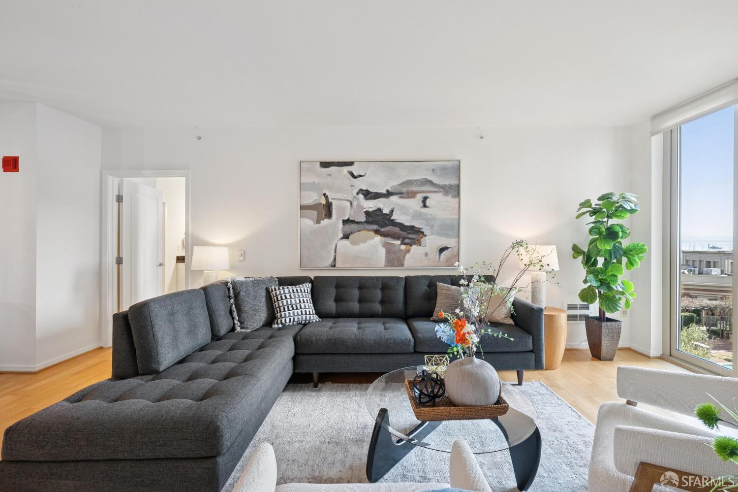 88 King Street # 616