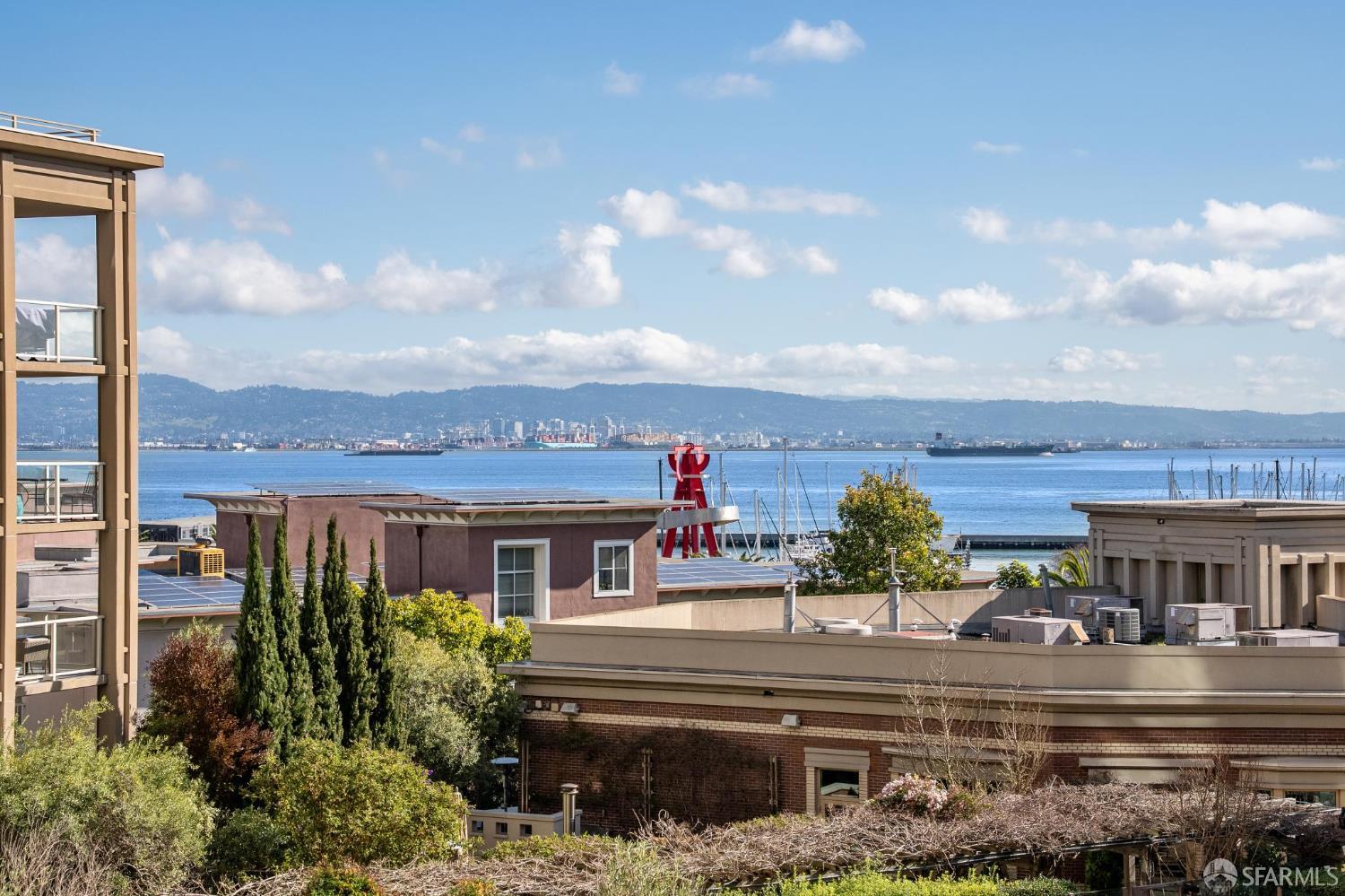 88 King Street # 616