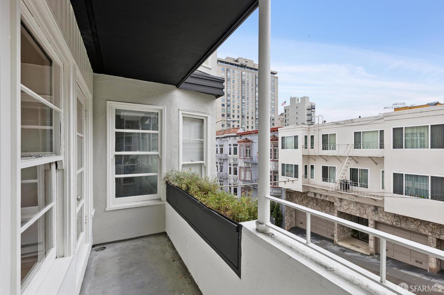 1250 Clay Street # 203