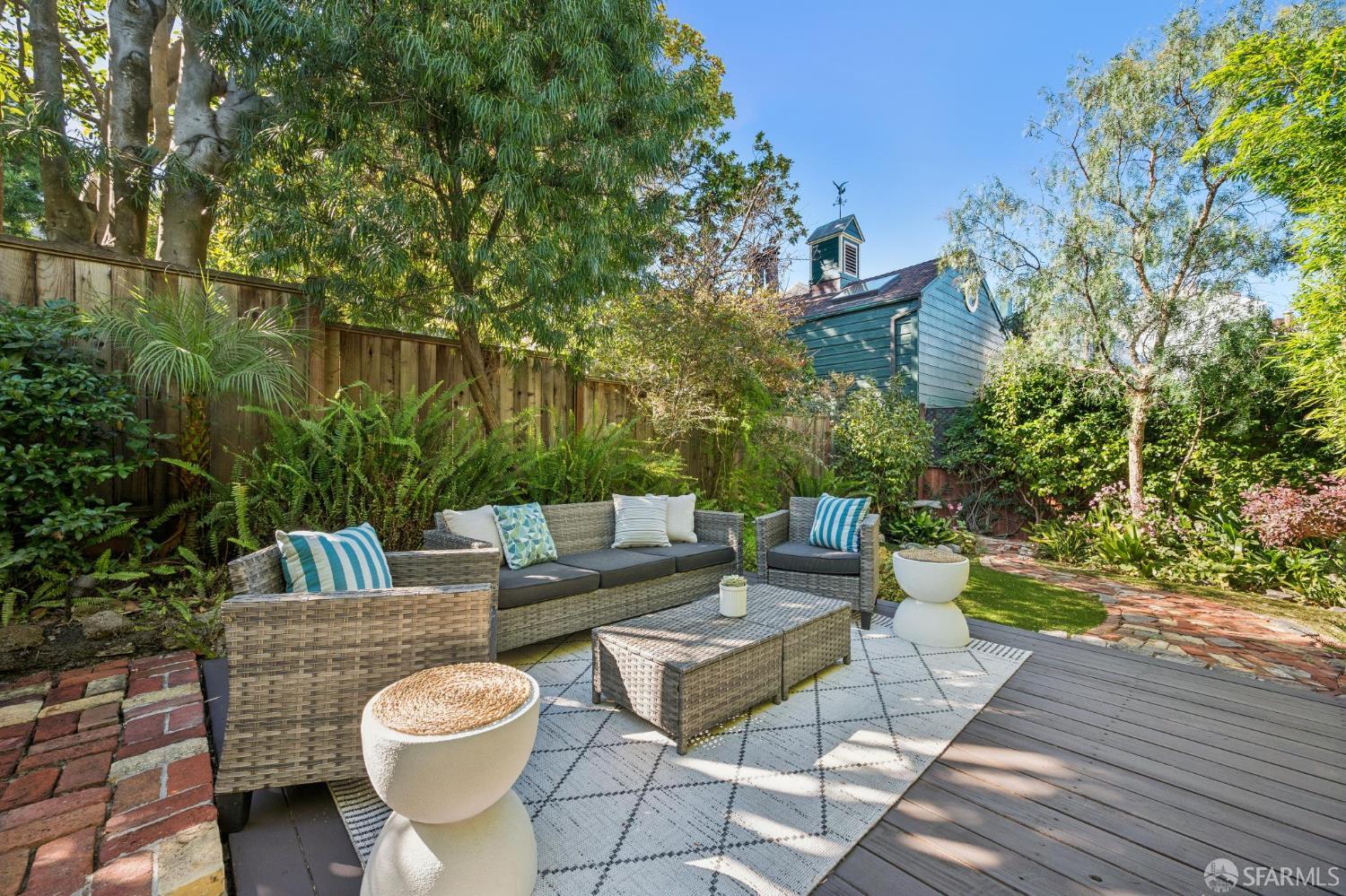 708 Waller Street