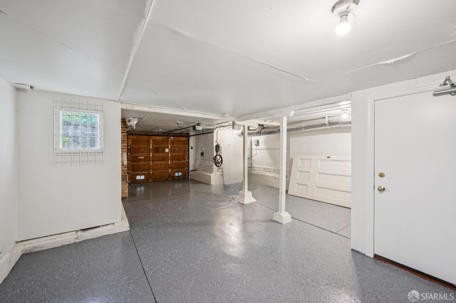 708 Waller Street
