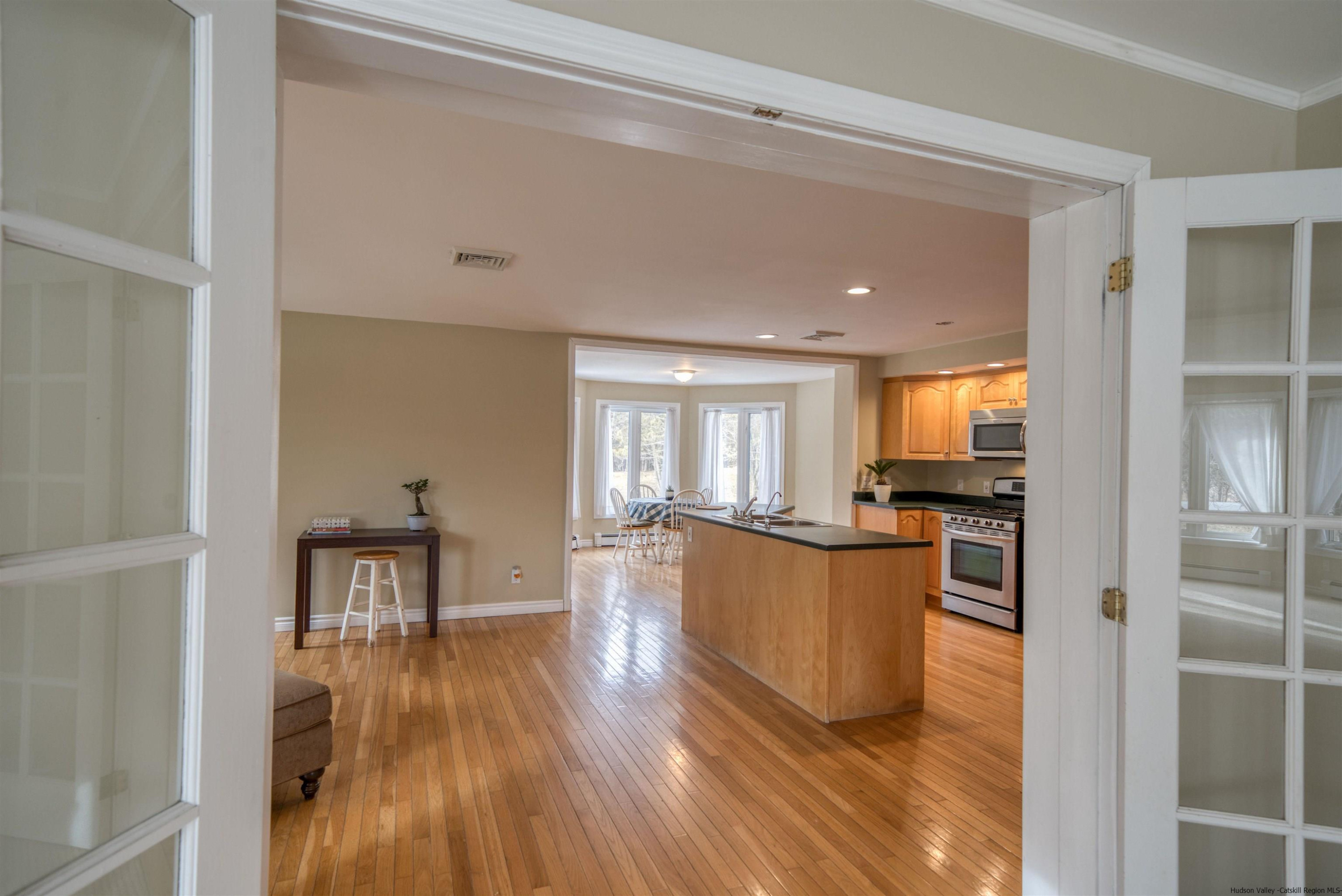 137 Schoolhouse Road