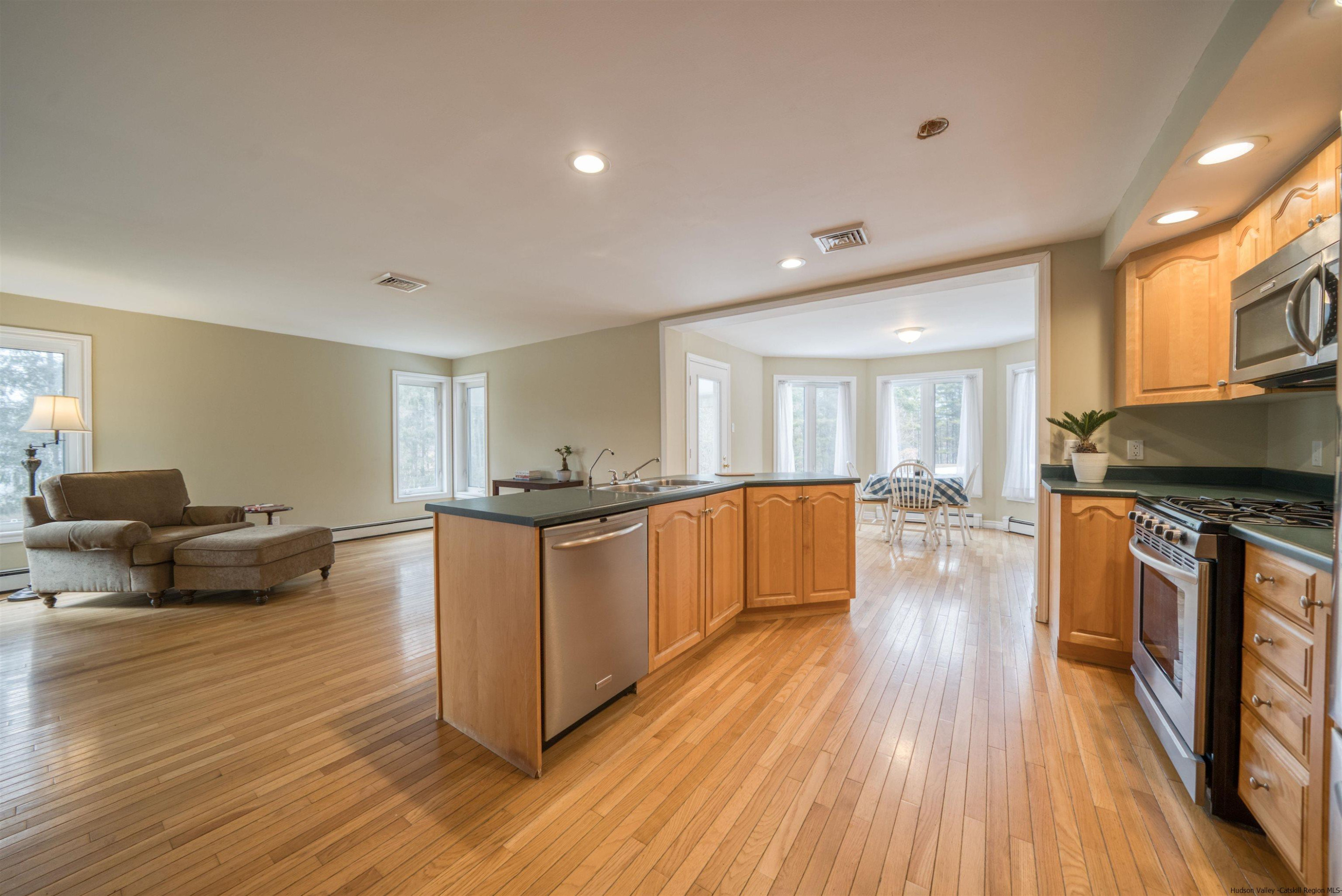 137 Schoolhouse Road