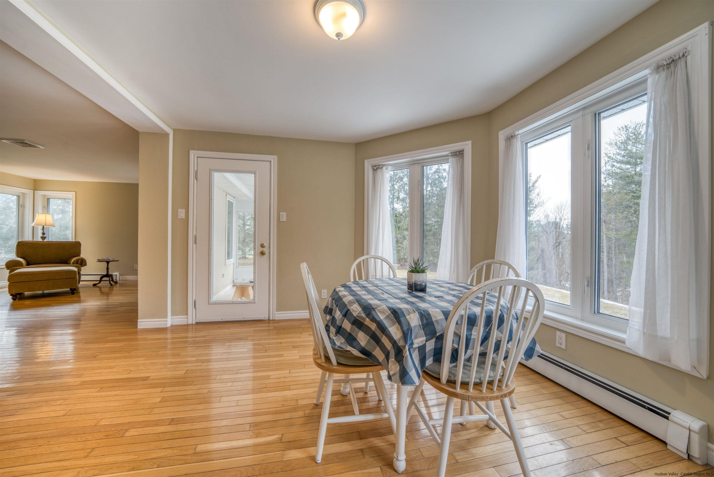 137 Schoolhouse Road