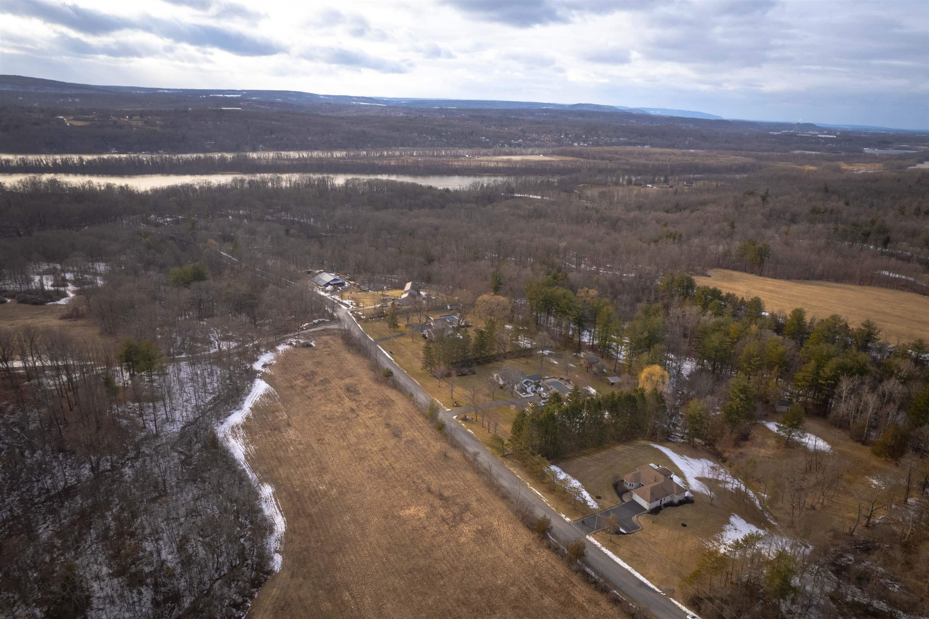137 Schoolhouse Road