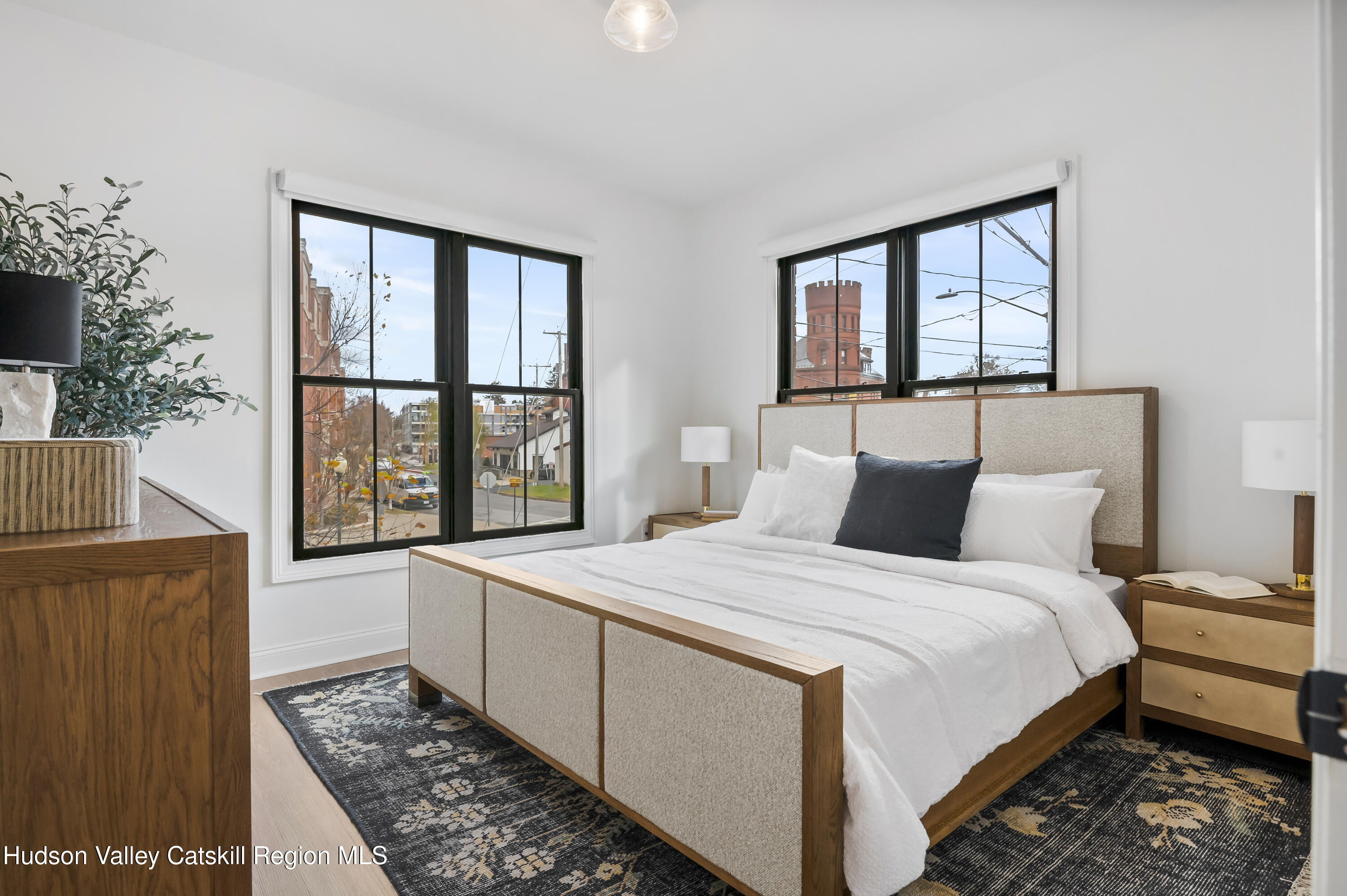30 Lake Avenue 212