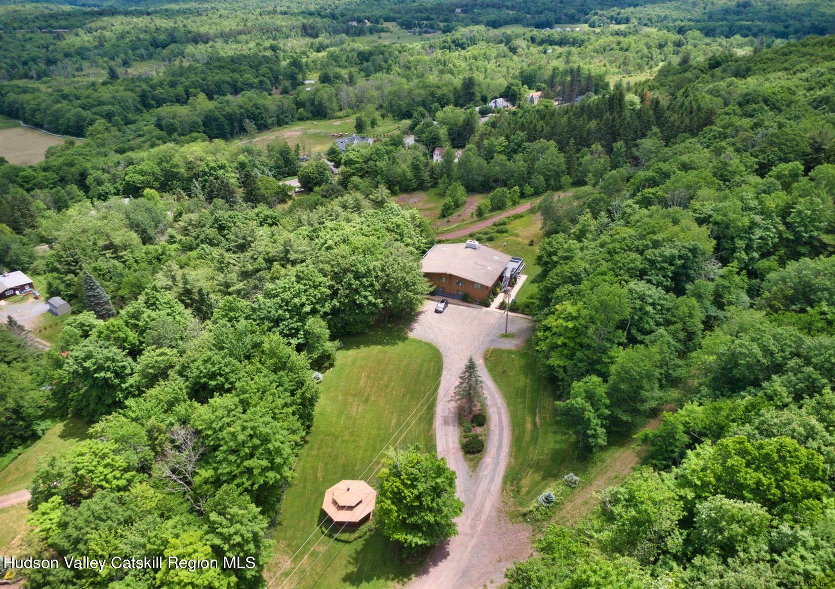 33 Cuomo'S Cove Road
