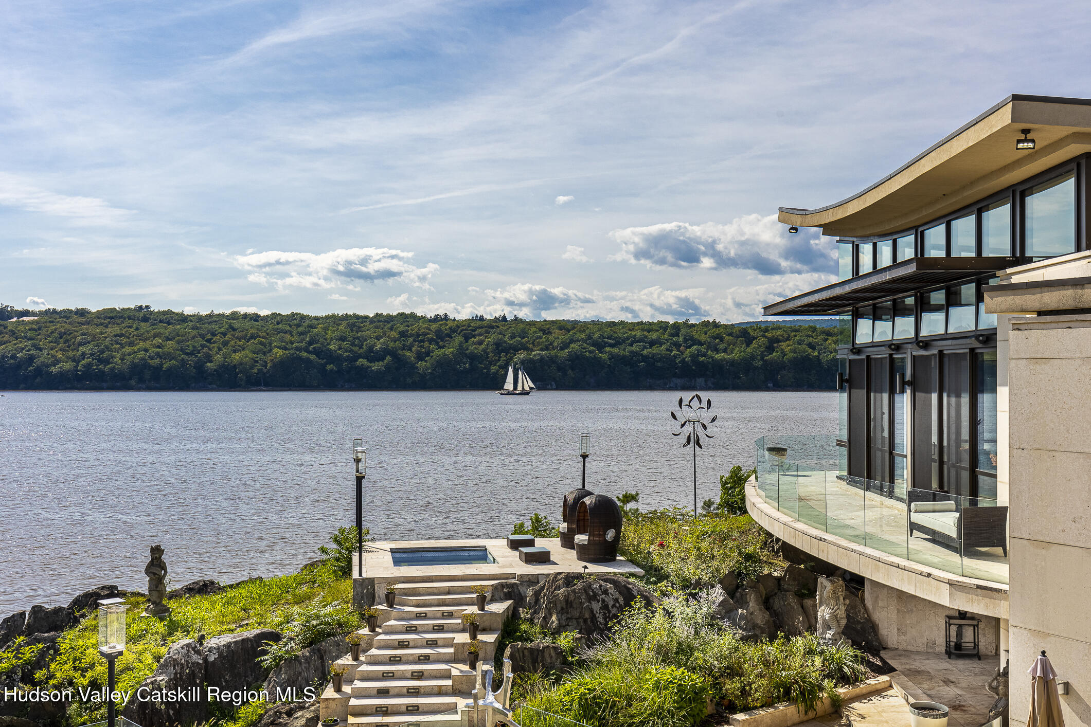46 Ledgerock Lane