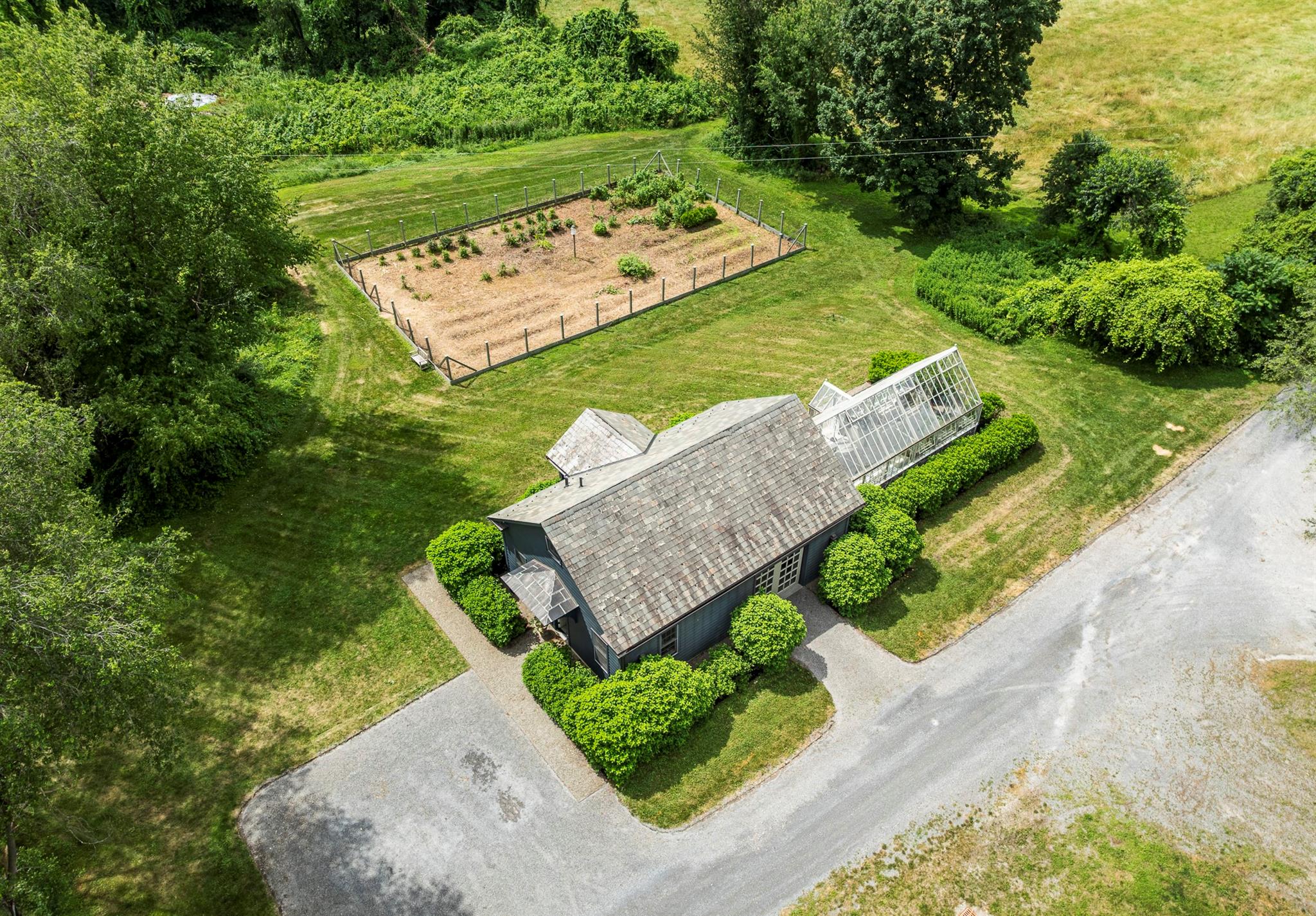 199 Eichybush Road