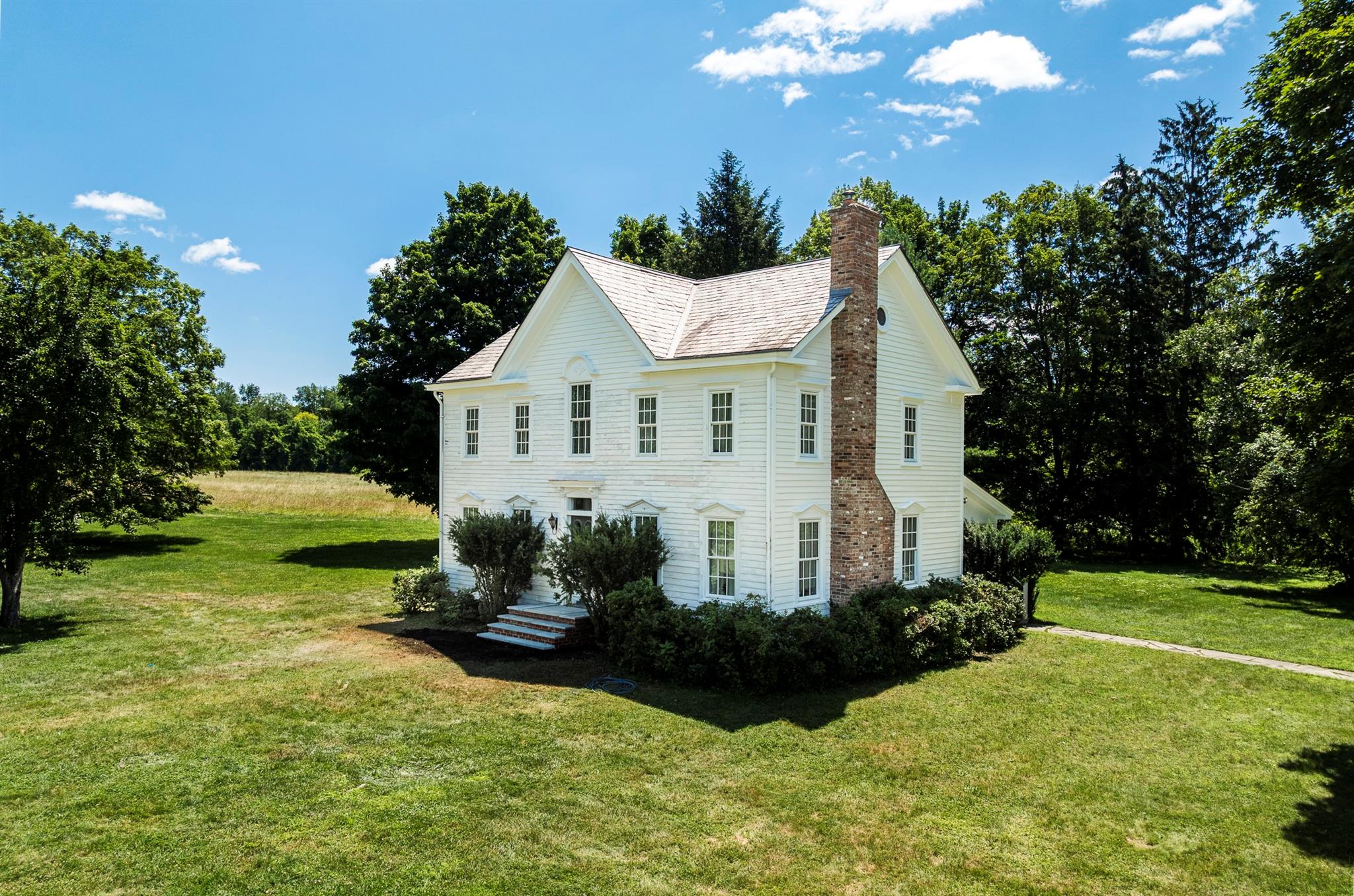 199 Eichybush Road