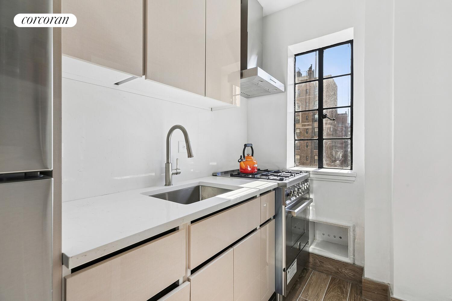 10 PARK Avenue 12F