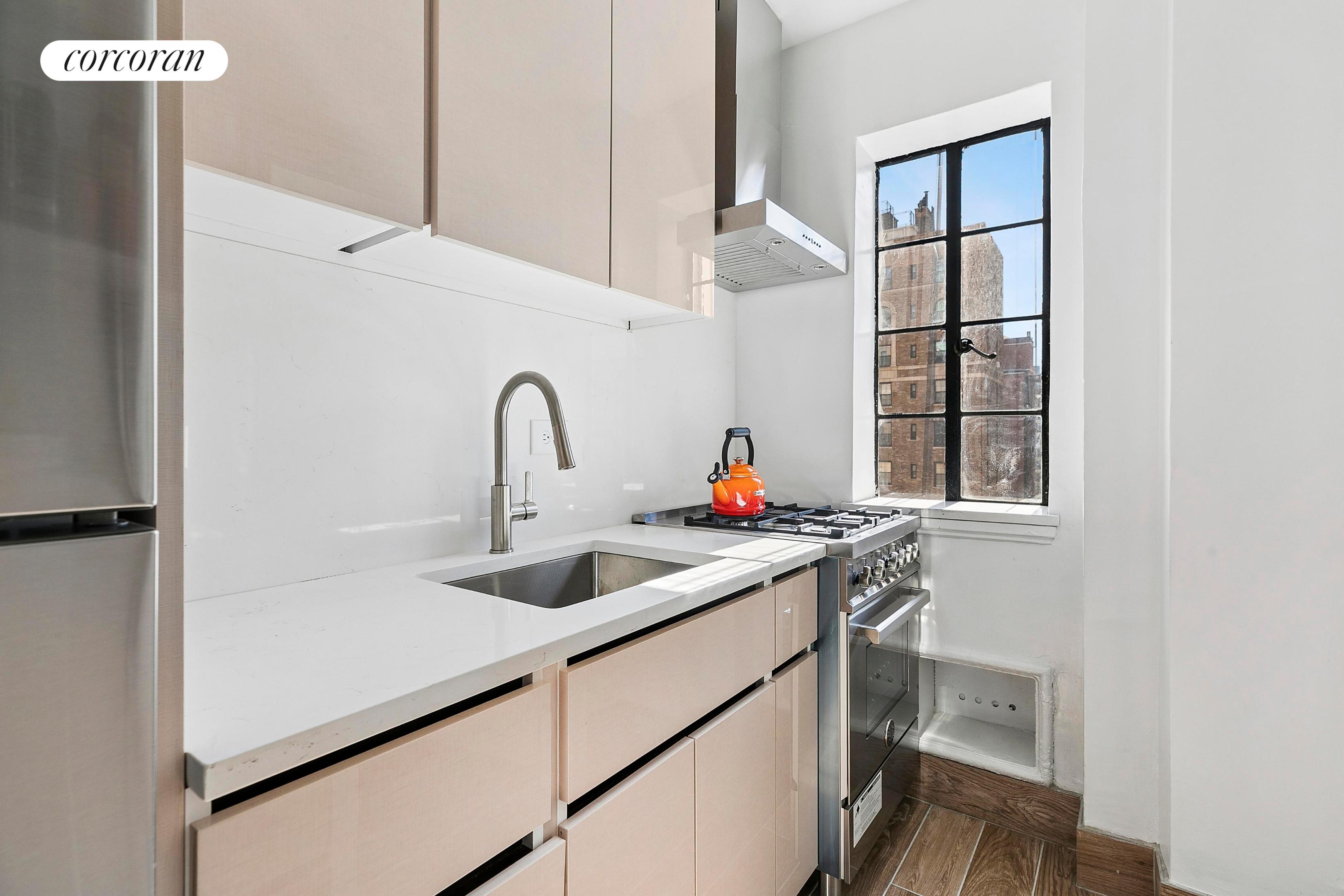 10 PARK Avenue 12F