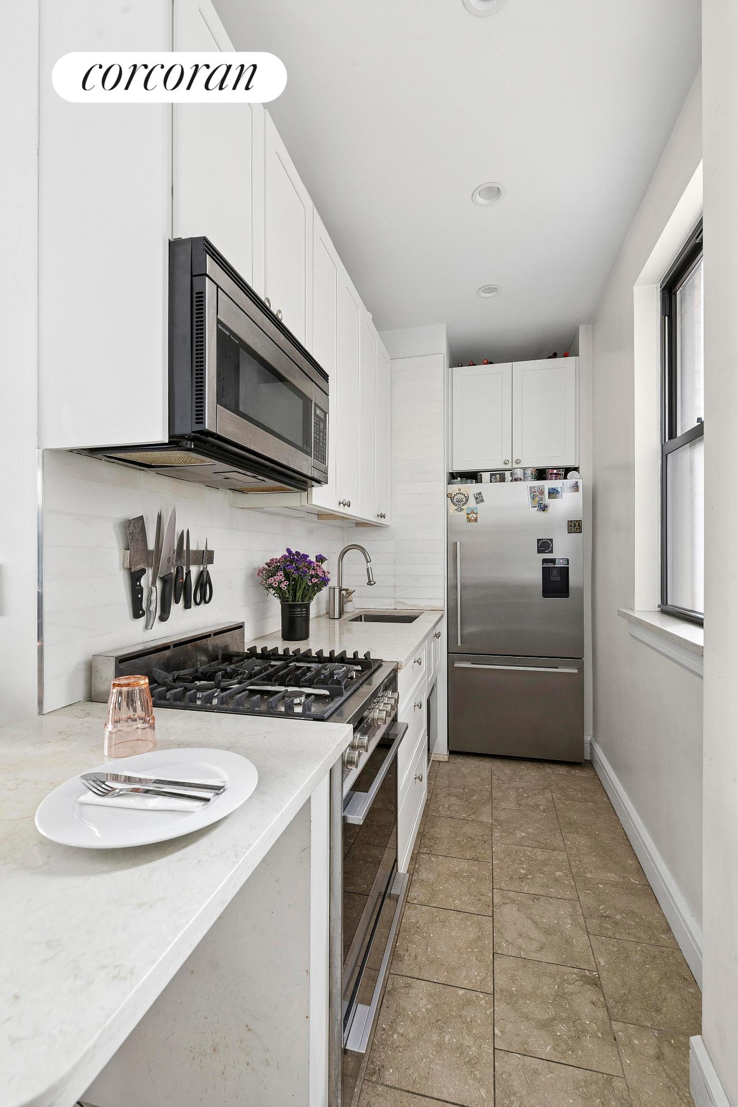 415 W 57TH Street 3D