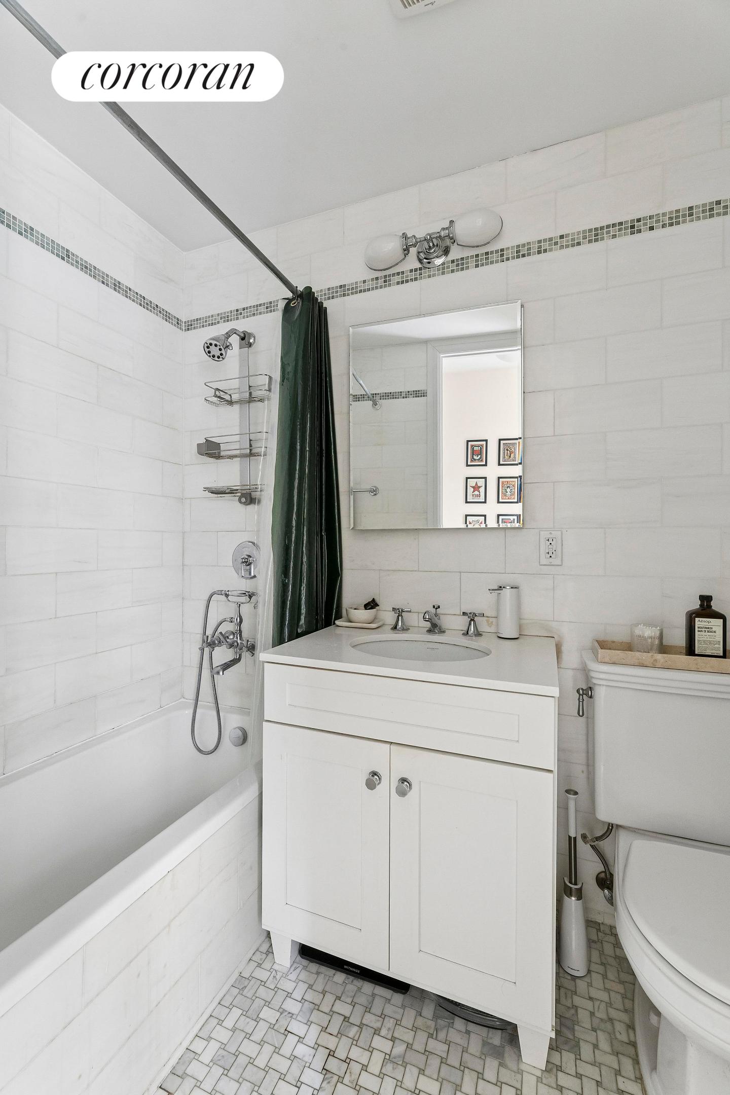 415 W 57TH Street 3D