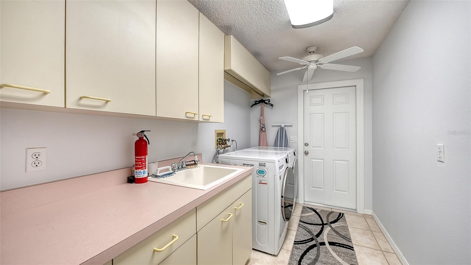 4391 MAPLEWOOD LN