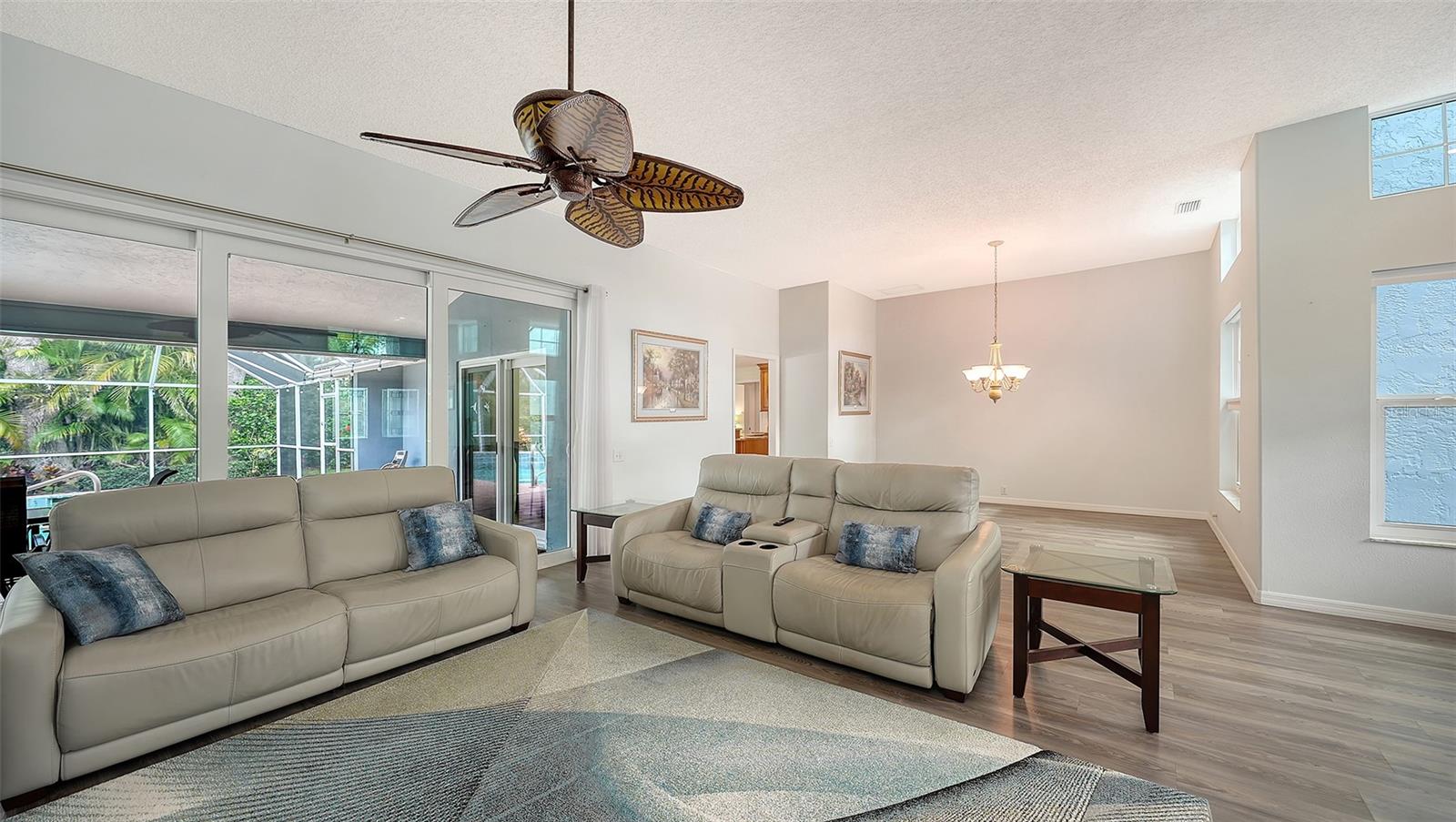 4391 MAPLEWOOD LN