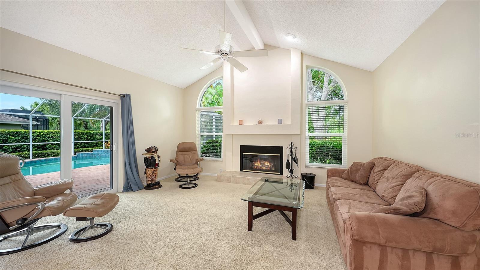 4391 MAPLEWOOD LN
