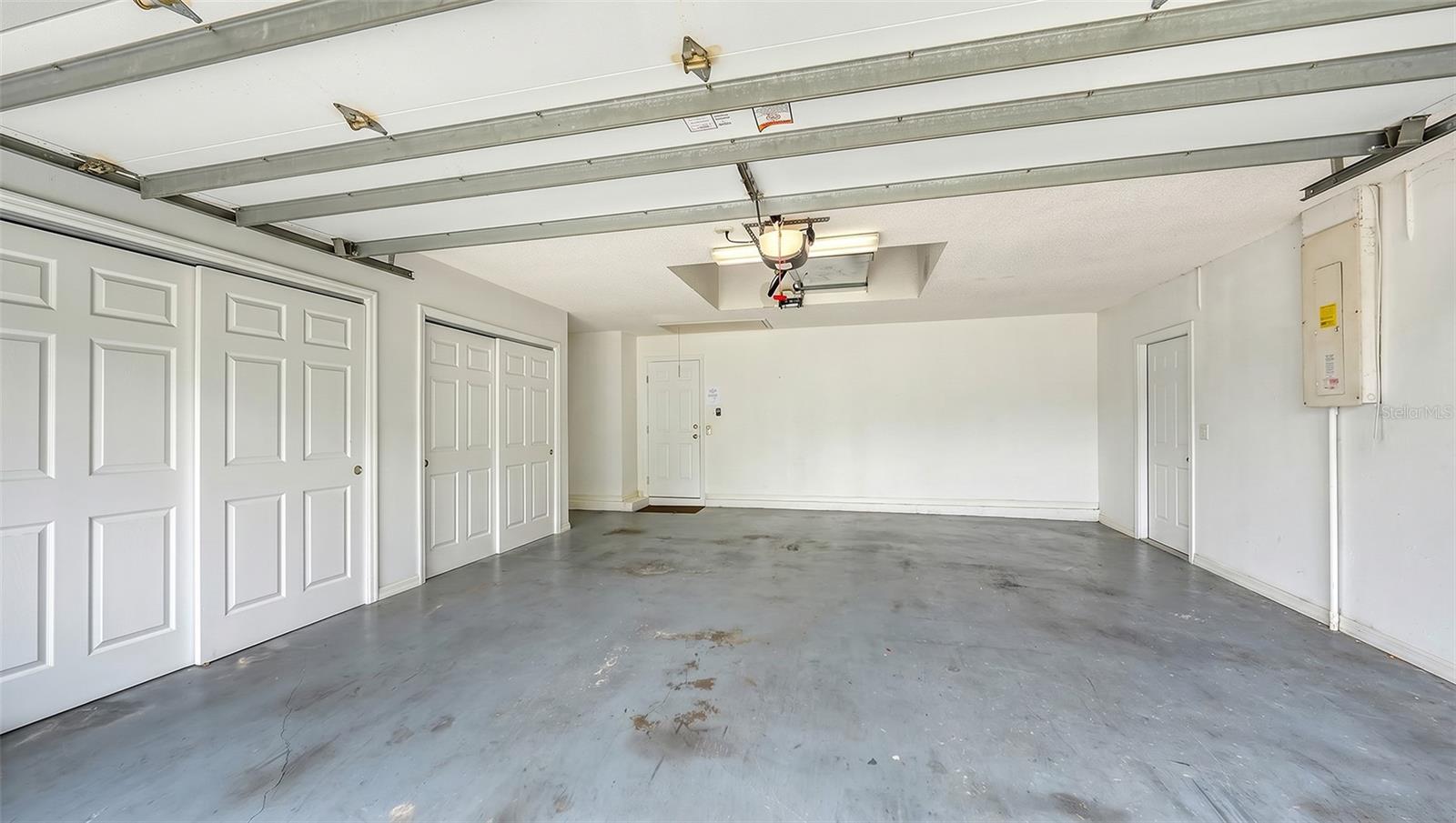 4391 MAPLEWOOD LN