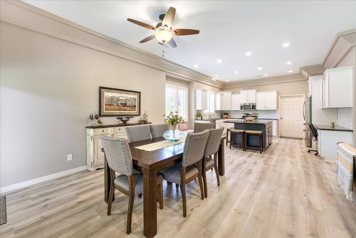 1676 N Sonoran DR