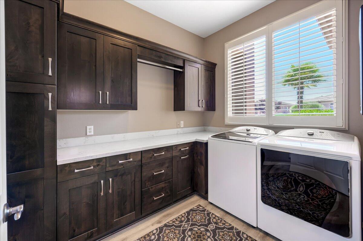 1676 N Sonoran DR