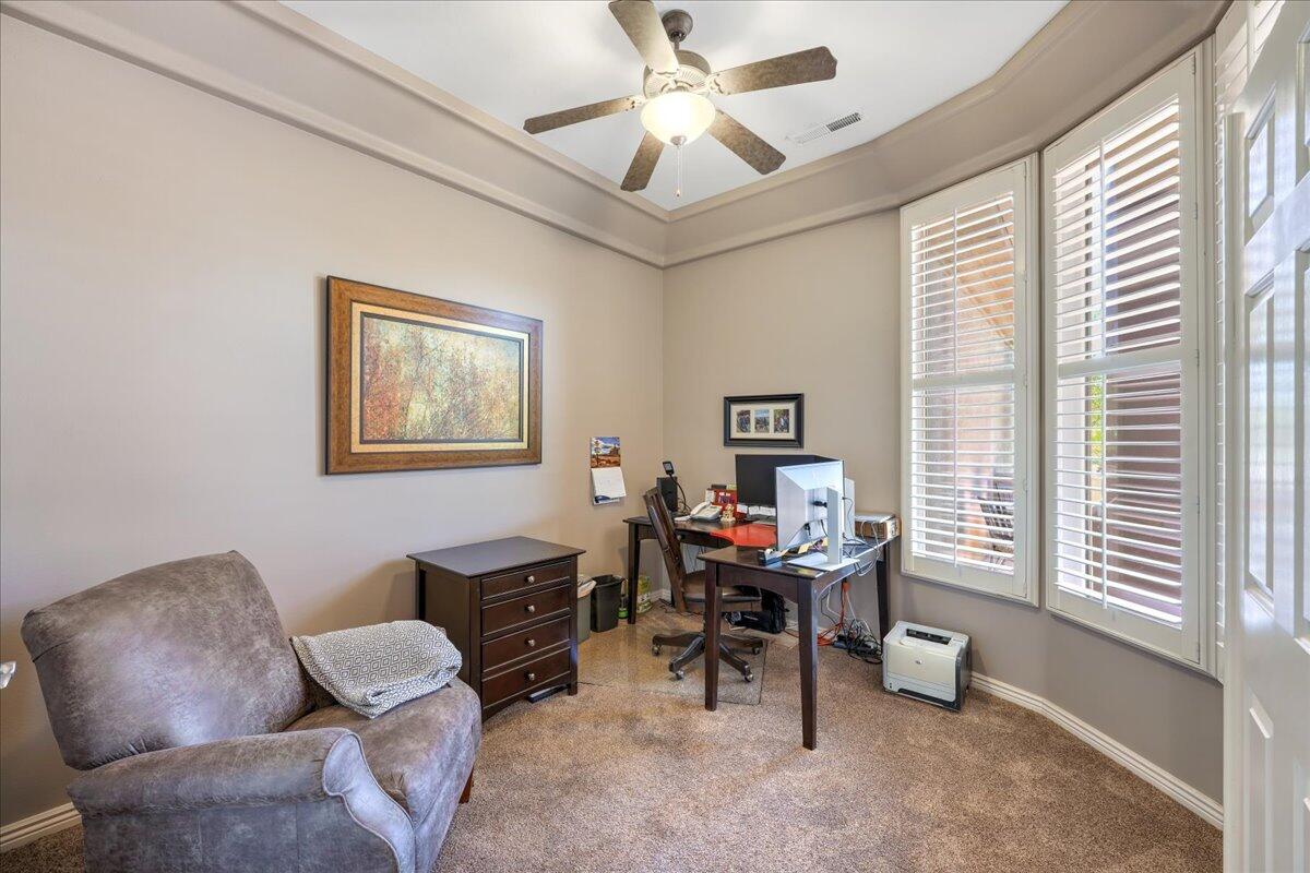 1676 N Sonoran DR
