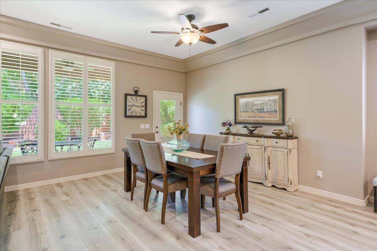 1676 N Sonoran DR