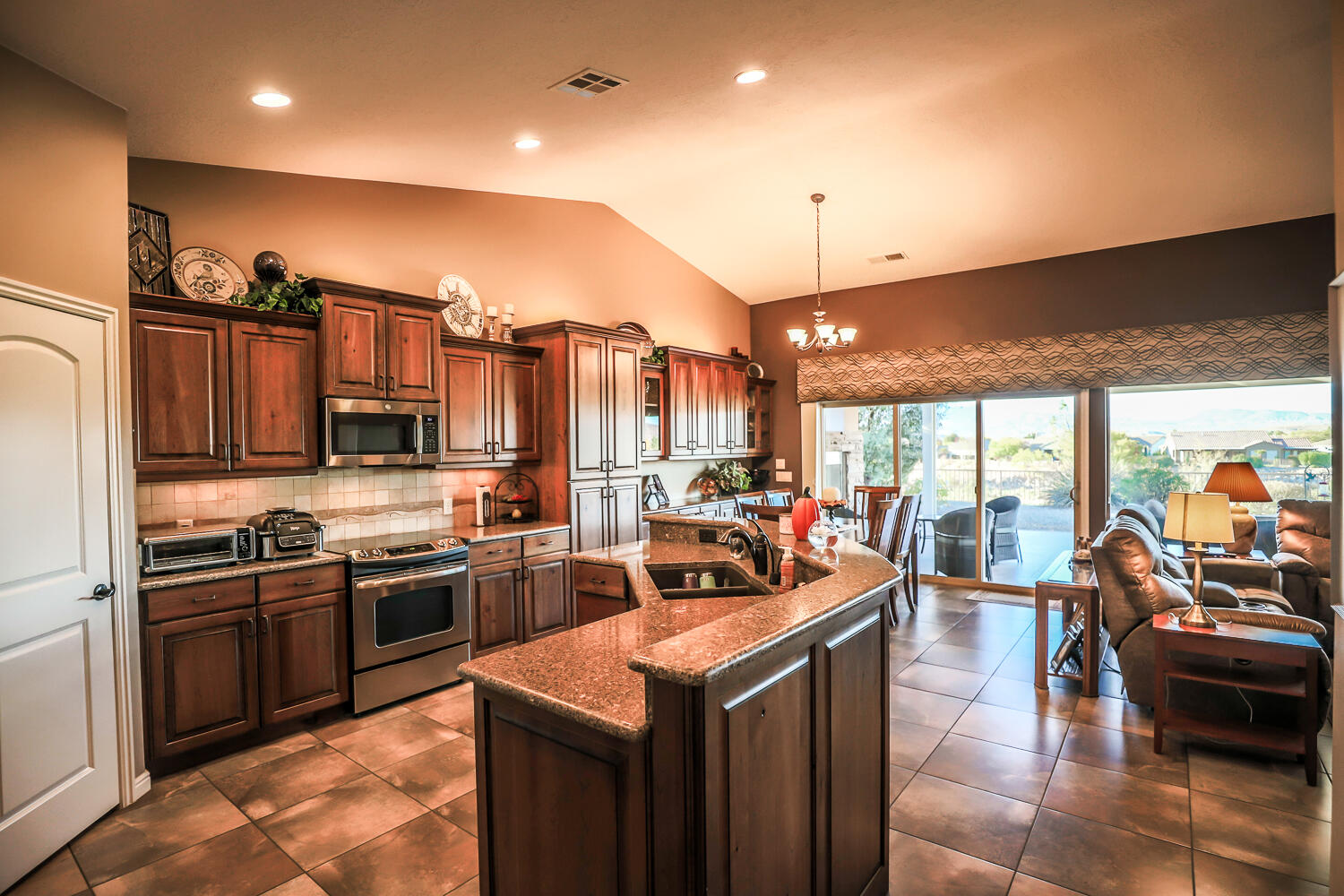 1472 HEATHERGLEN DR