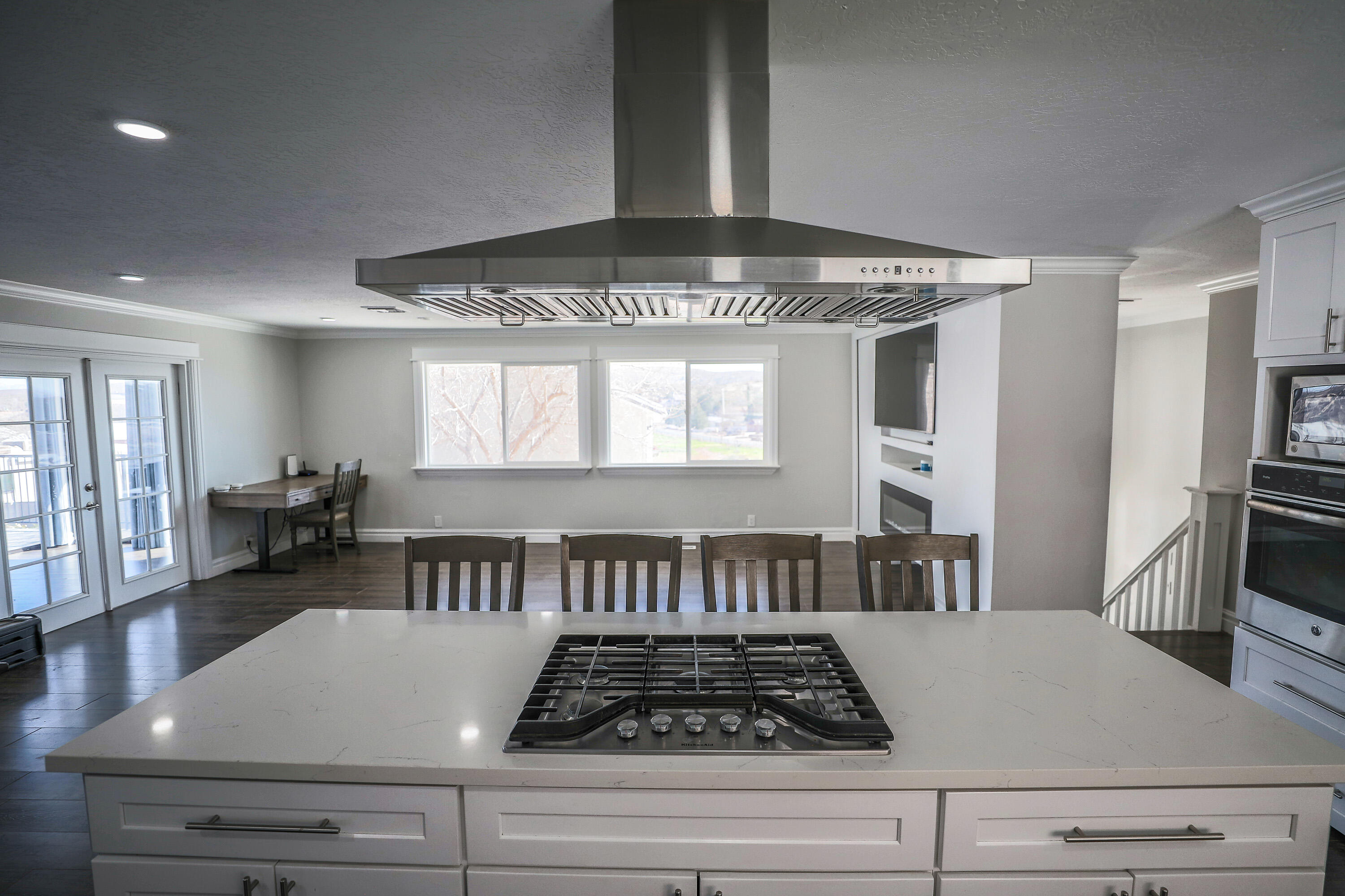 422 W BUCKEYE REEF RD
