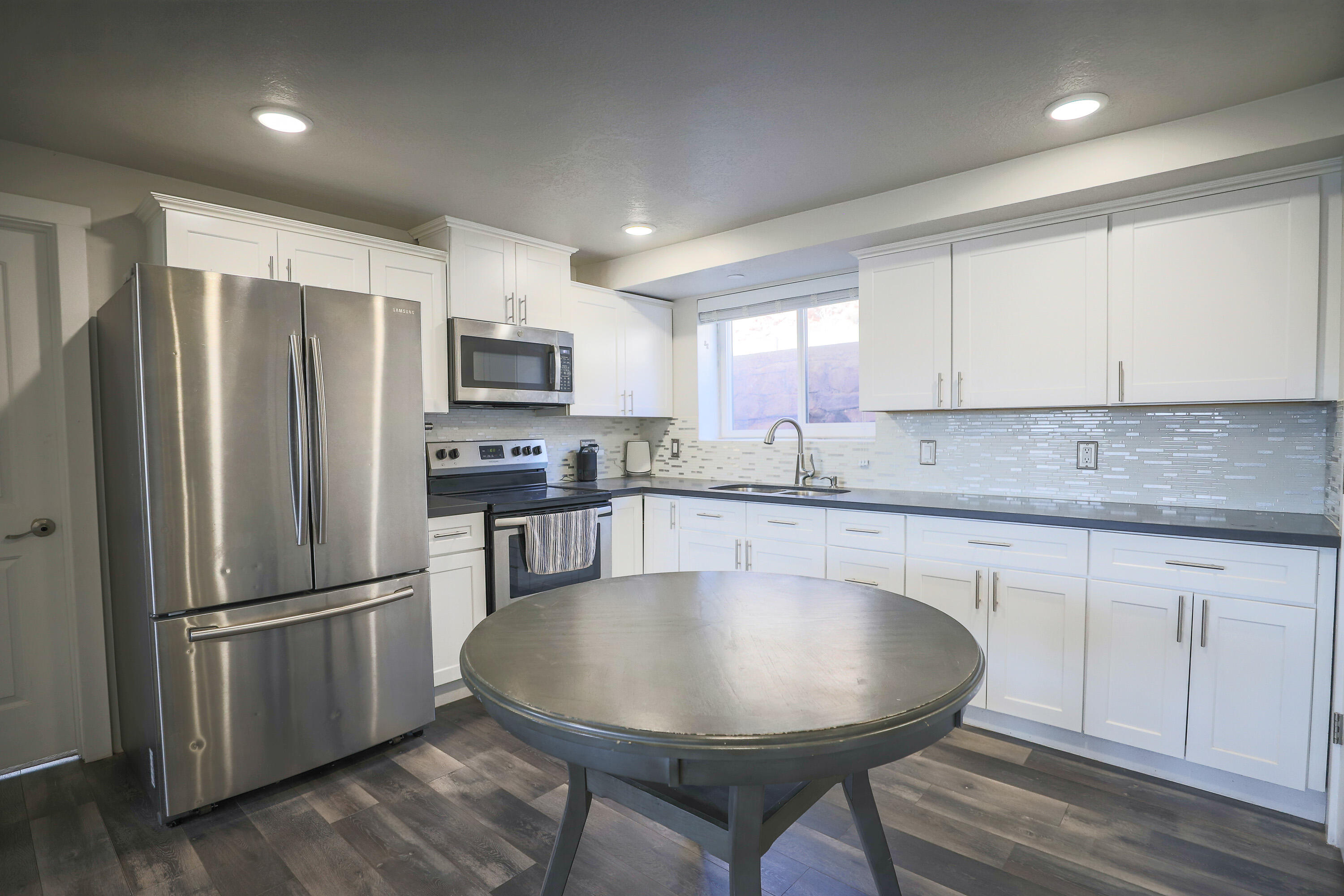 422 W BUCKEYE REEF RD