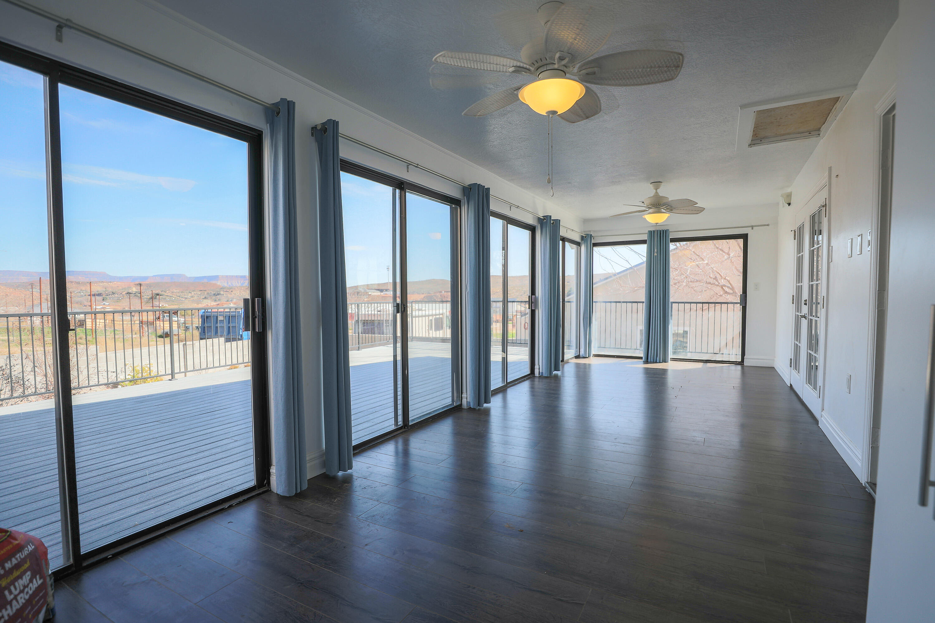 422 W BUCKEYE REEF RD