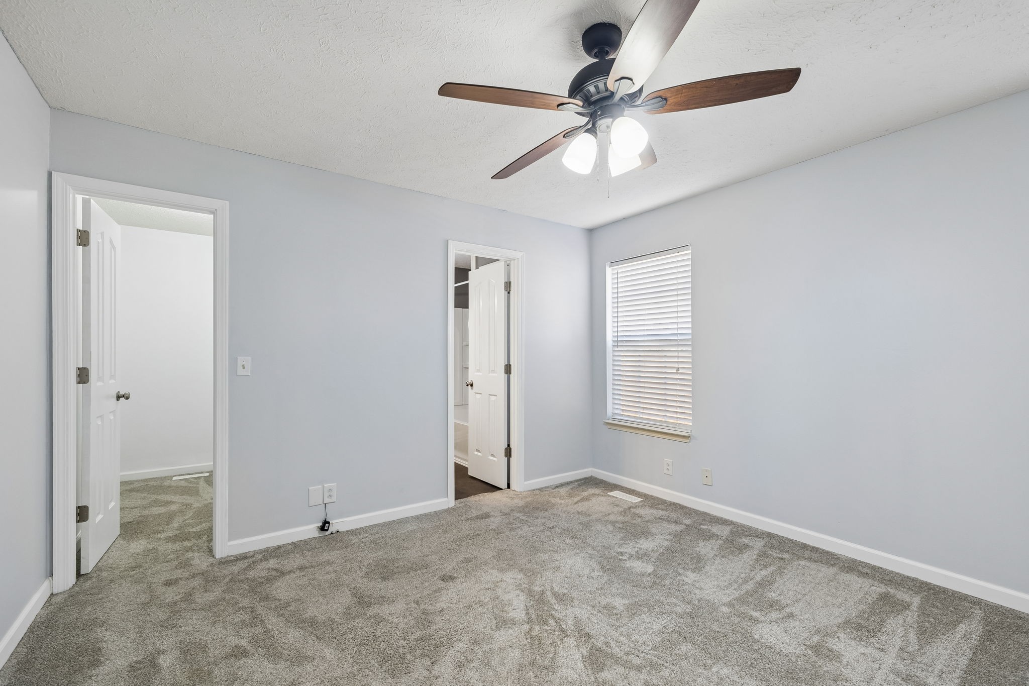 1328 Peachtree St