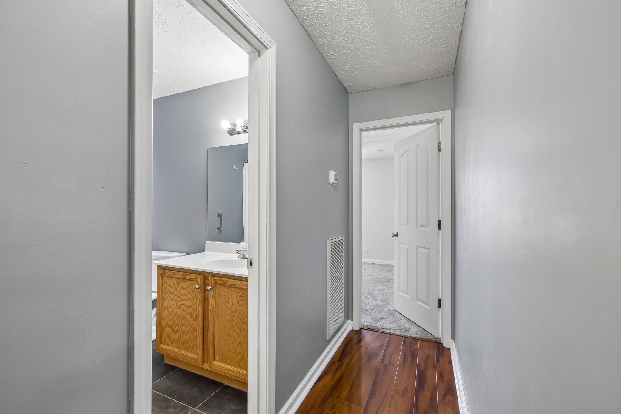 1328 Peachtree St