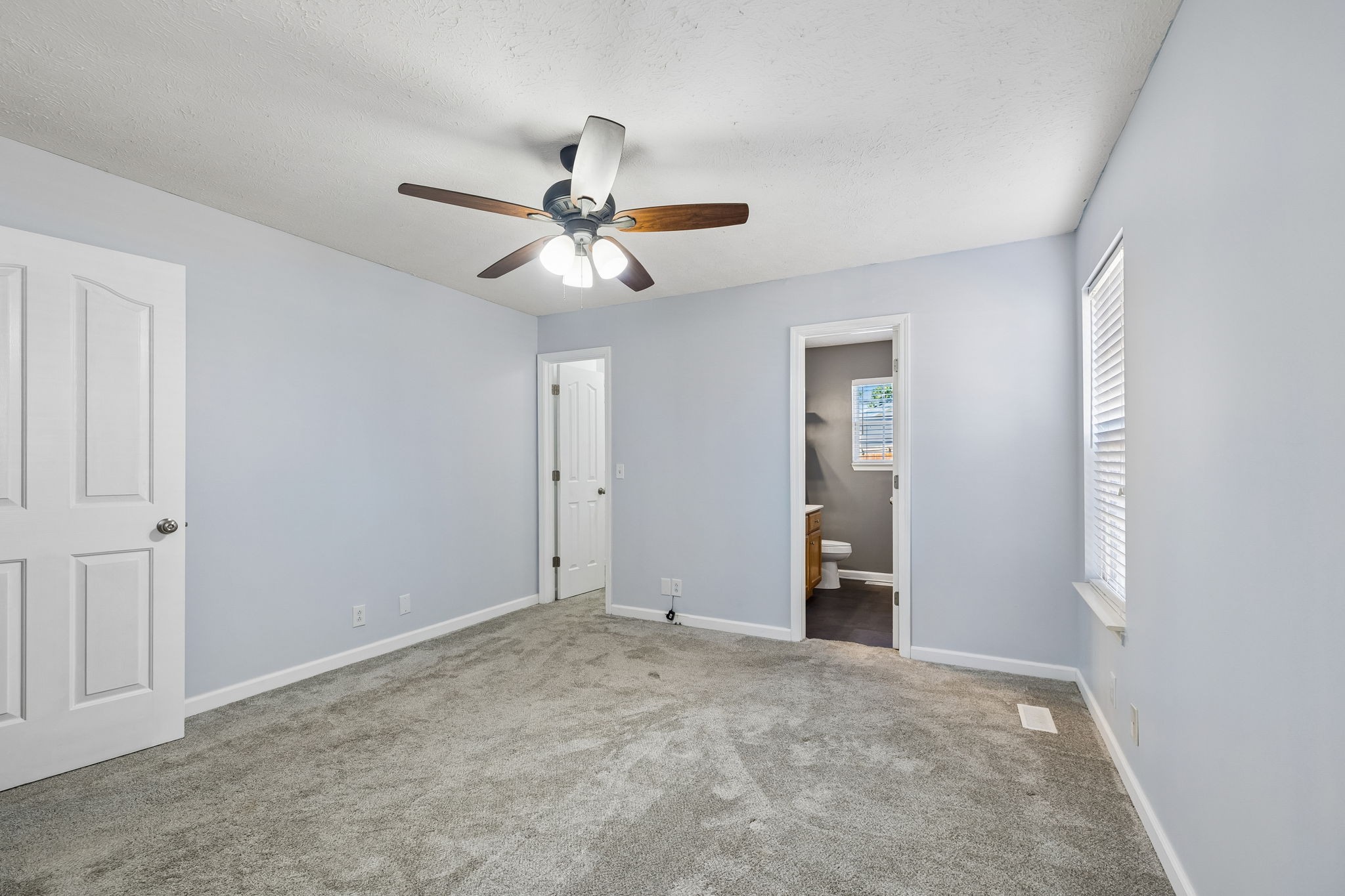 1328 Peachtree St
