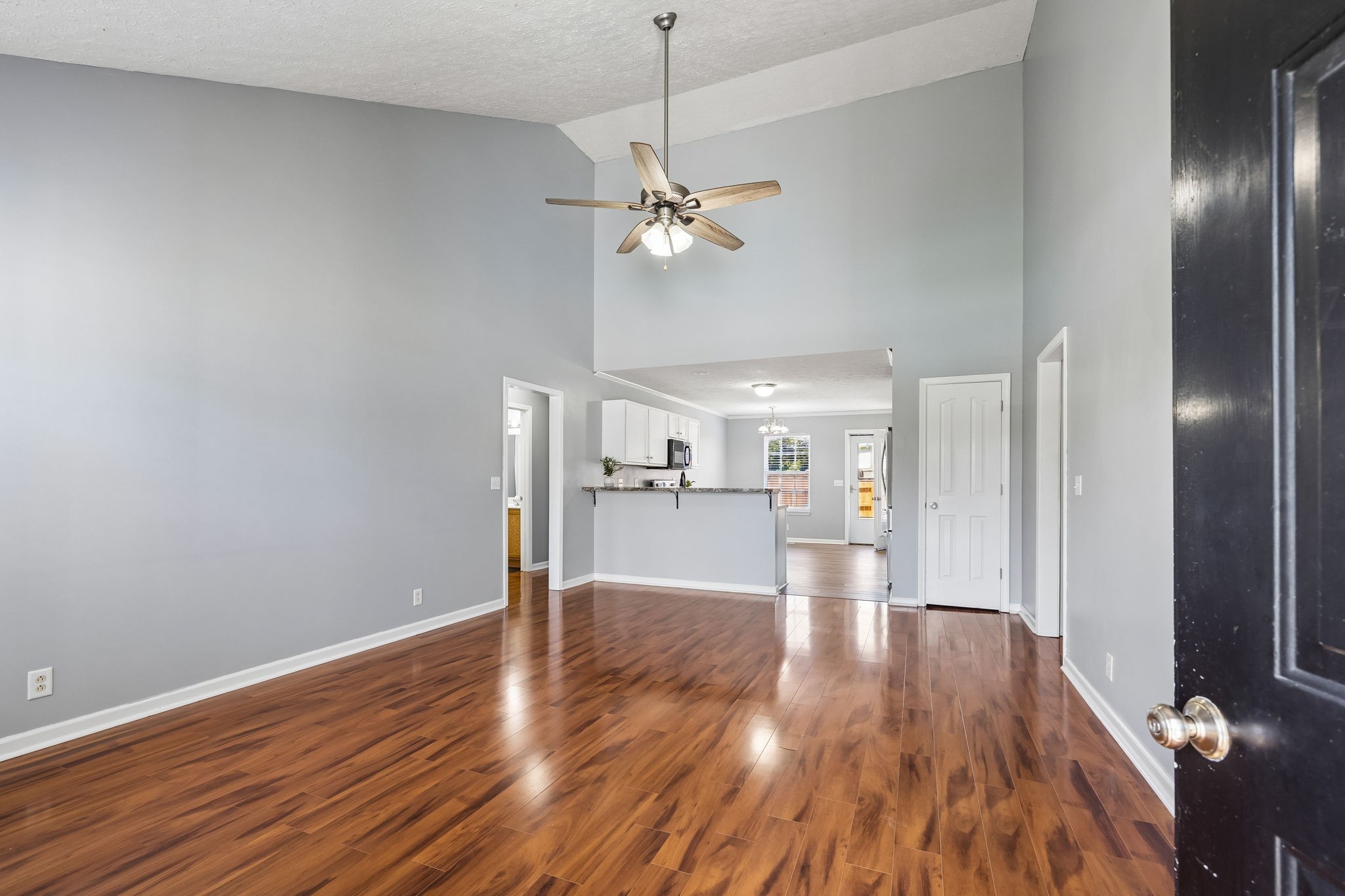 1328 Peachtree St