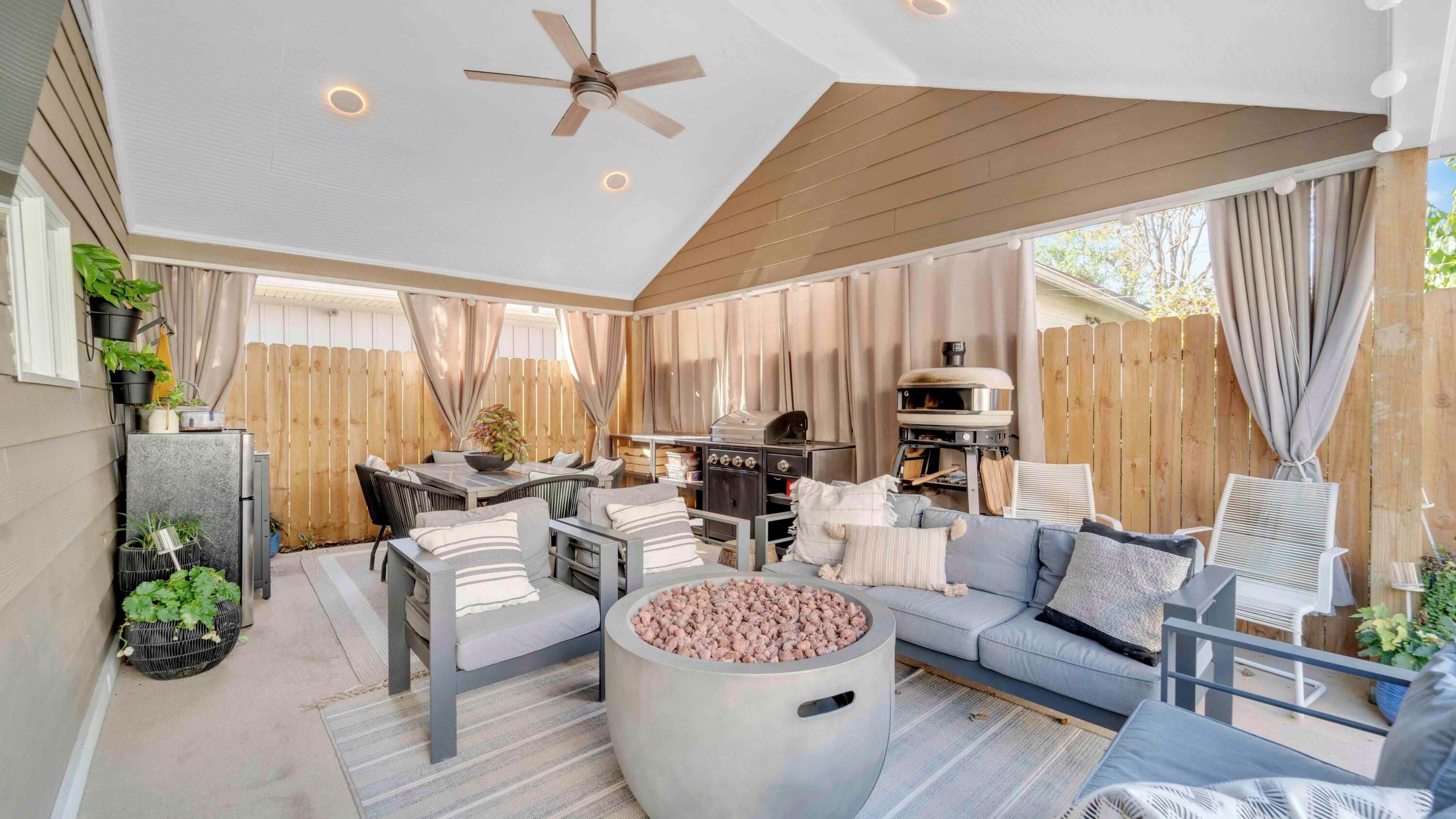 301 E Markison Avenue