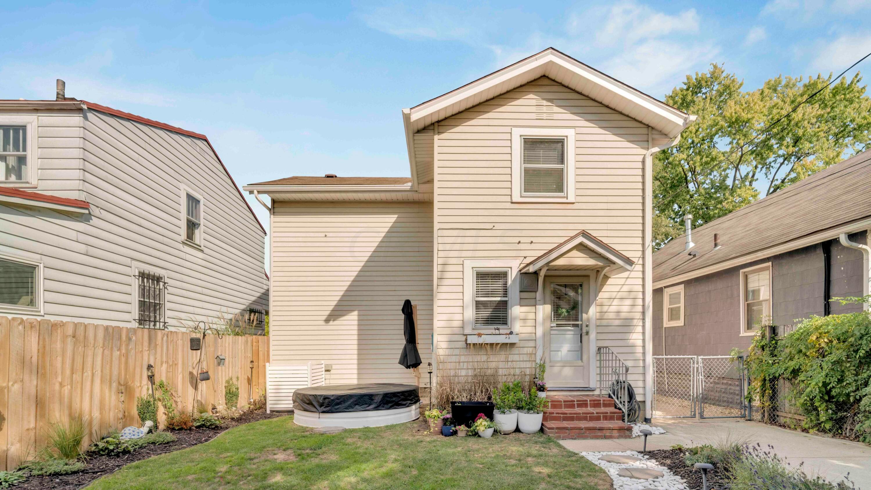 301 E Markison Avenue