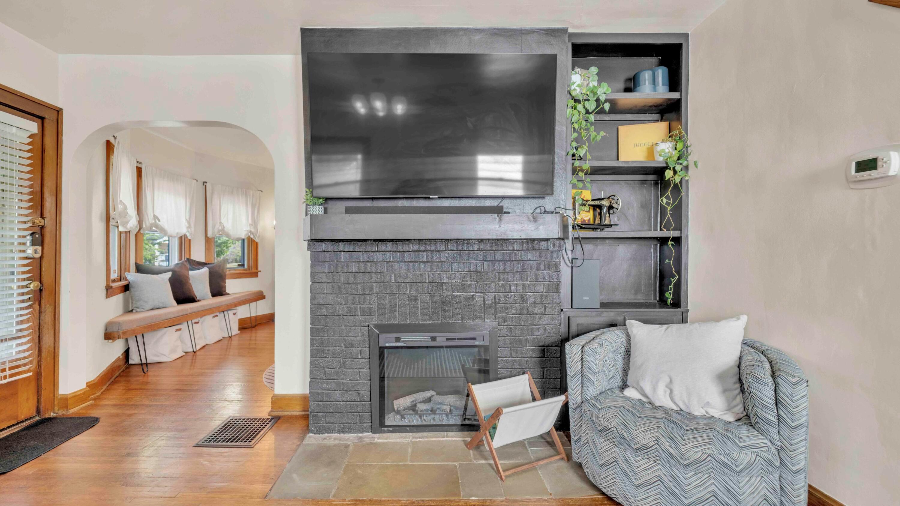 301 E Markison Avenue
