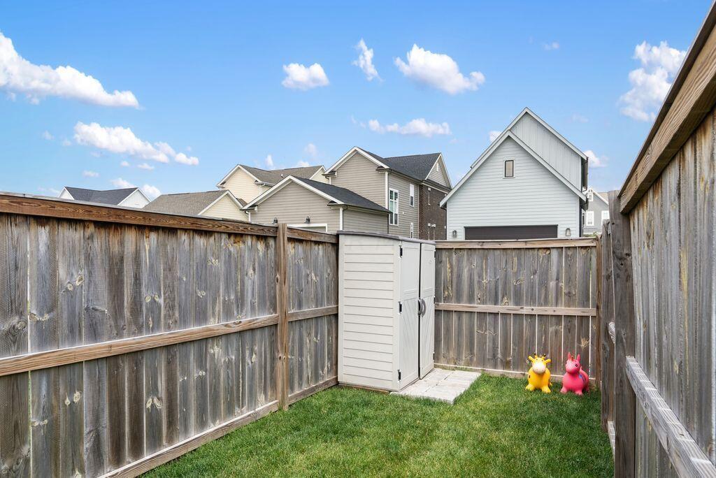 1895 Poplar Place