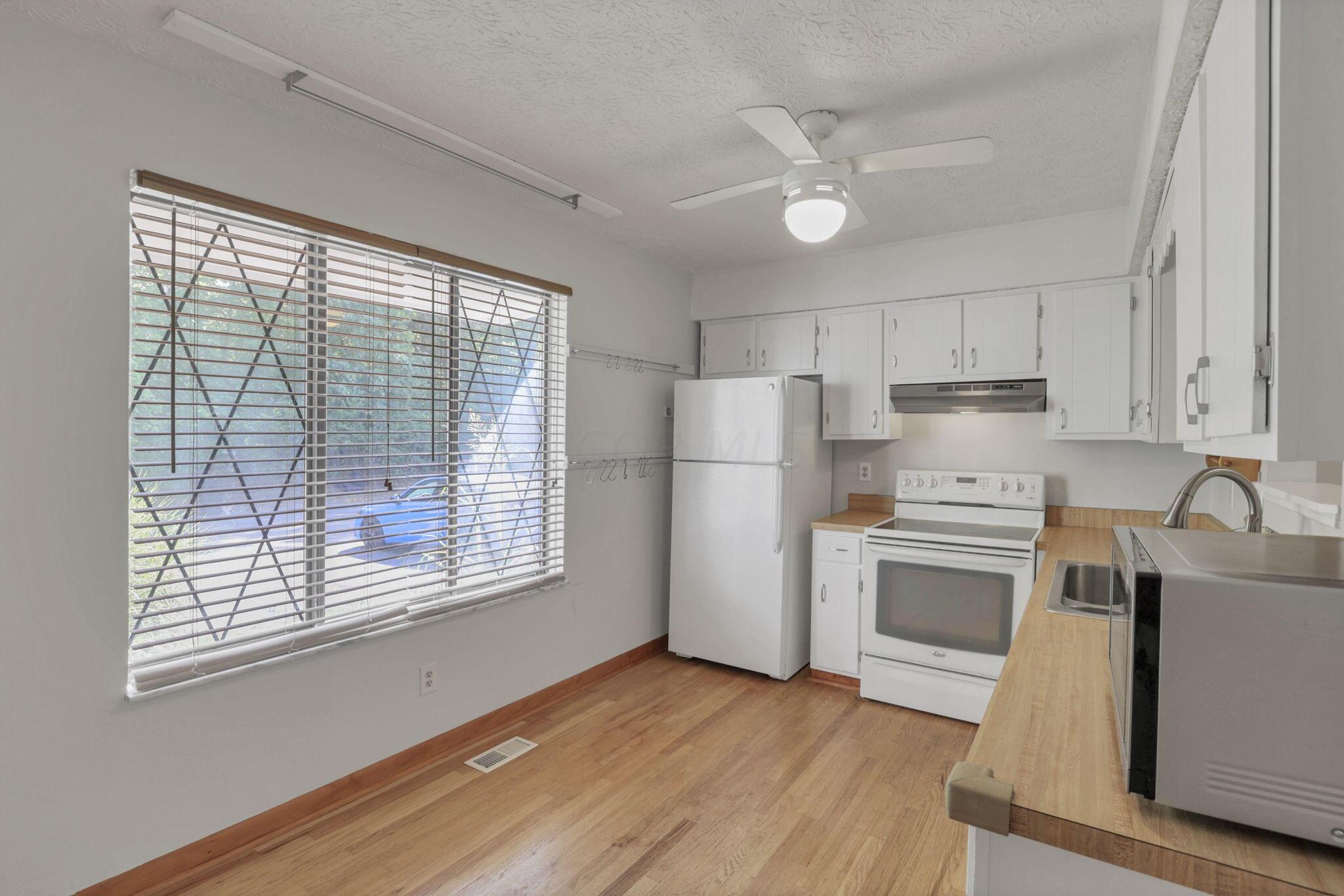 3034 Cooper Bluff Drive
