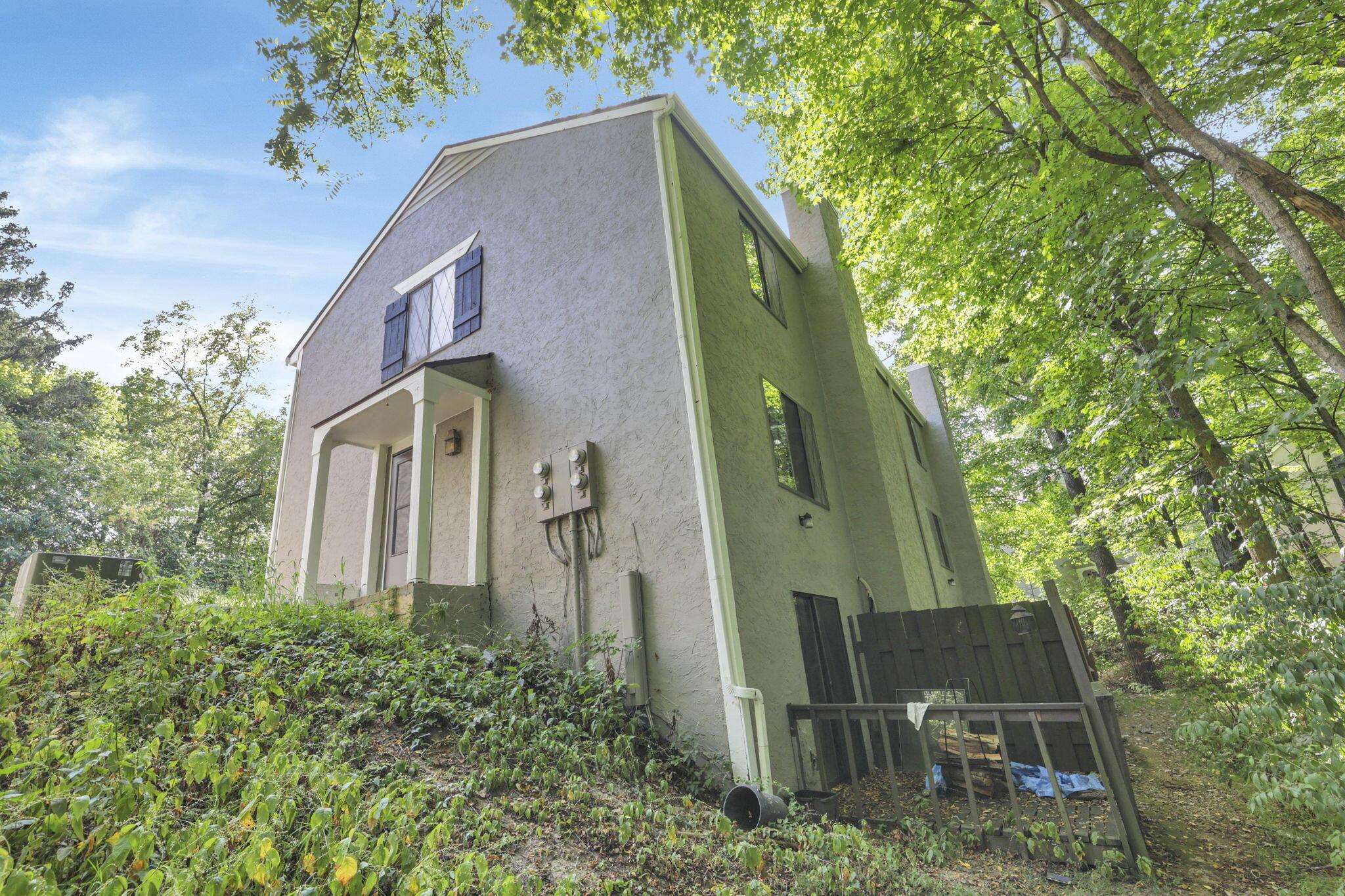 3034 Cooper Bluff Drive