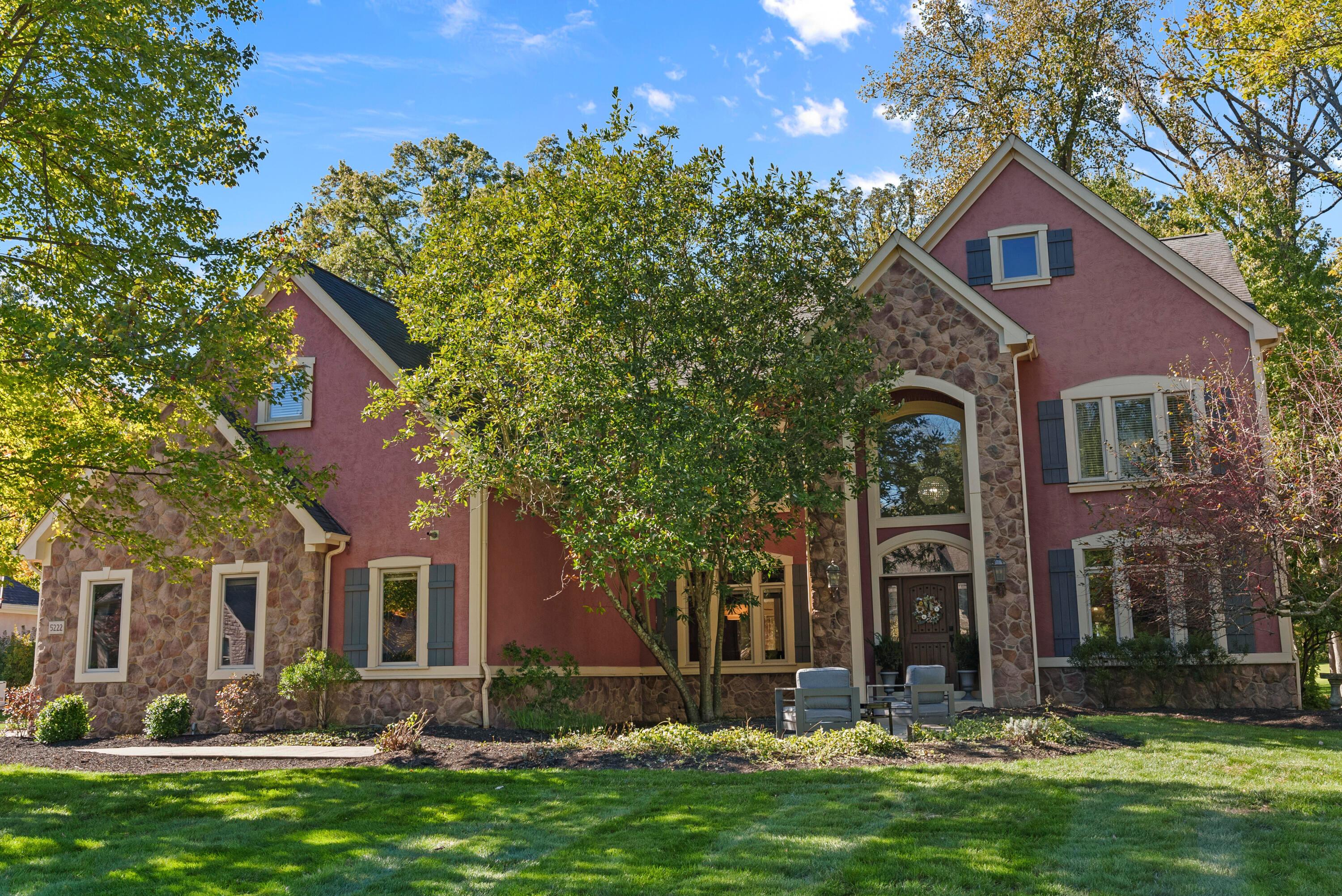 5222 Medallion Drive E