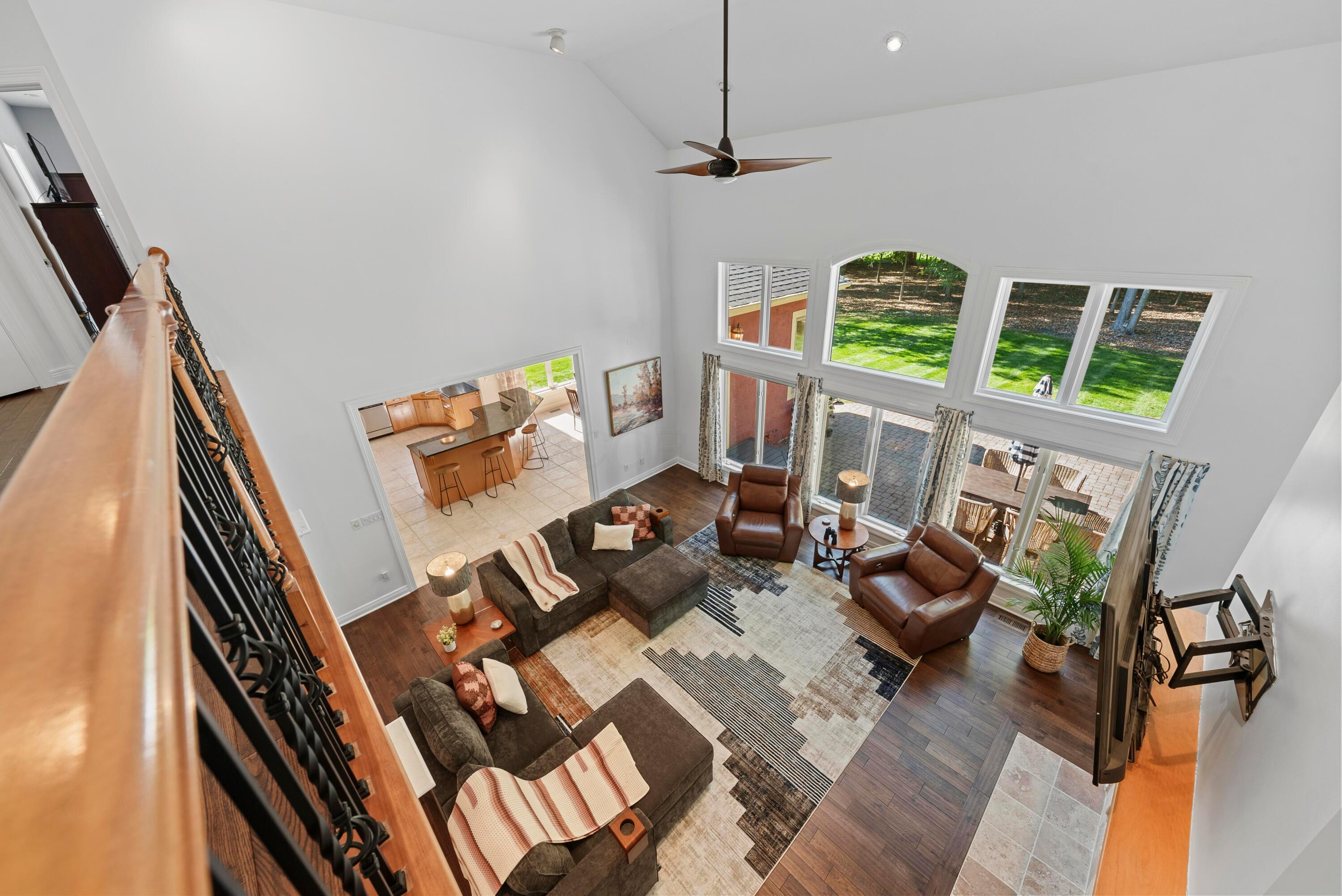 5222 Medallion Drive E