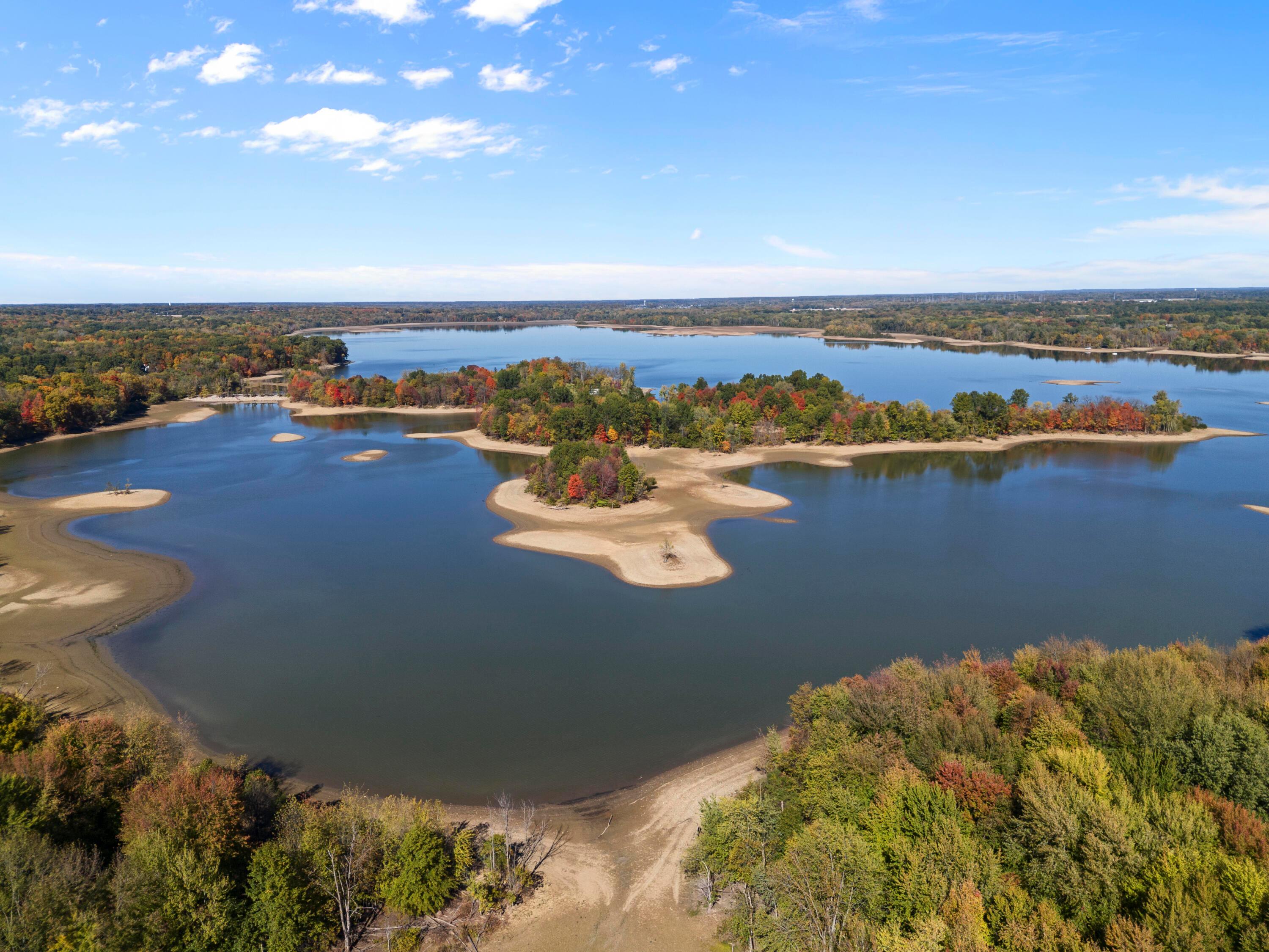 5222 Medallion Drive E