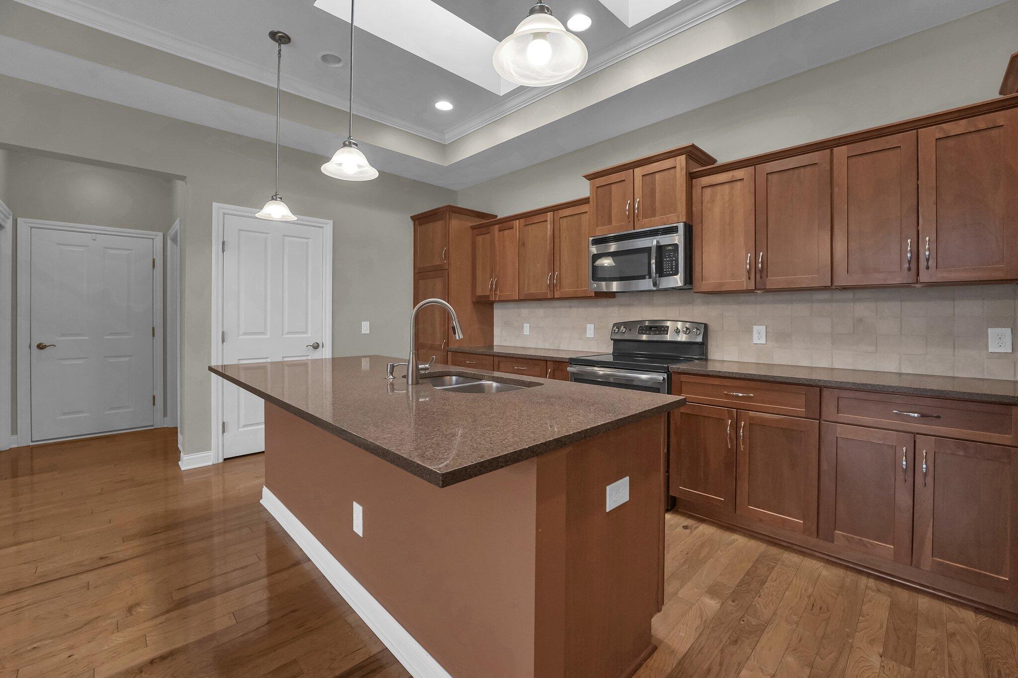 6798 Garden View Dr Drive