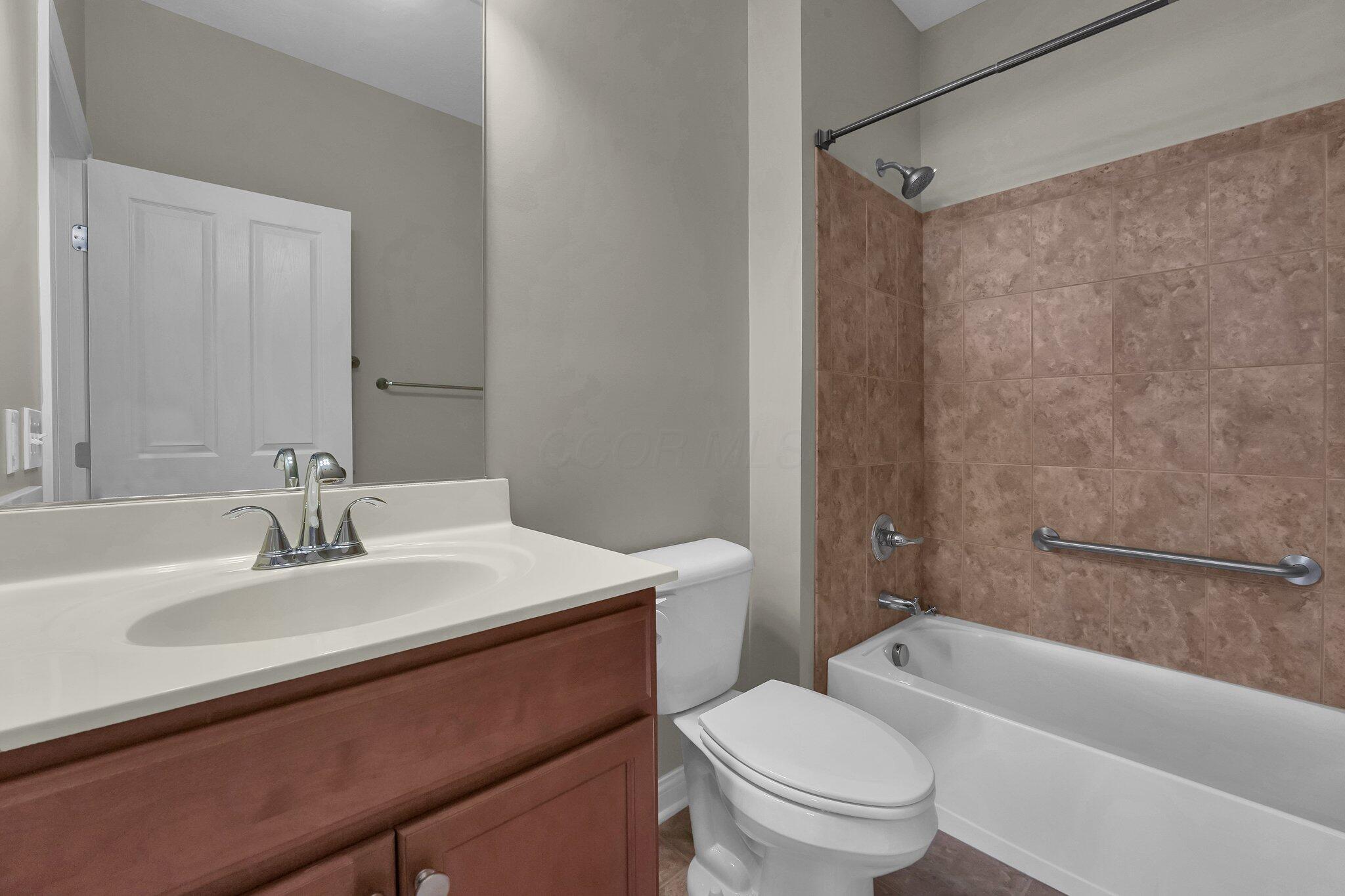 6798 Garden View Dr Drive